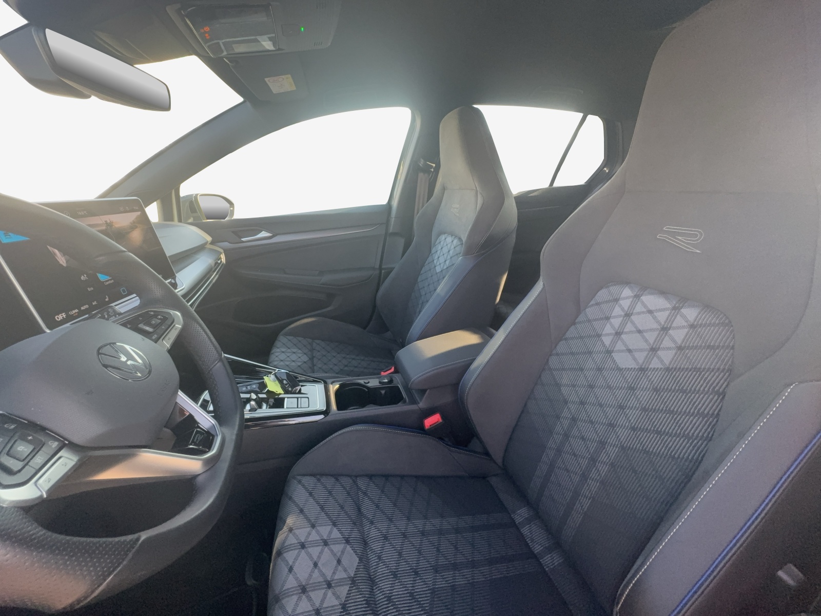 VW Golf 2.0 TSI R-Line DSG 4 Motion-image-7