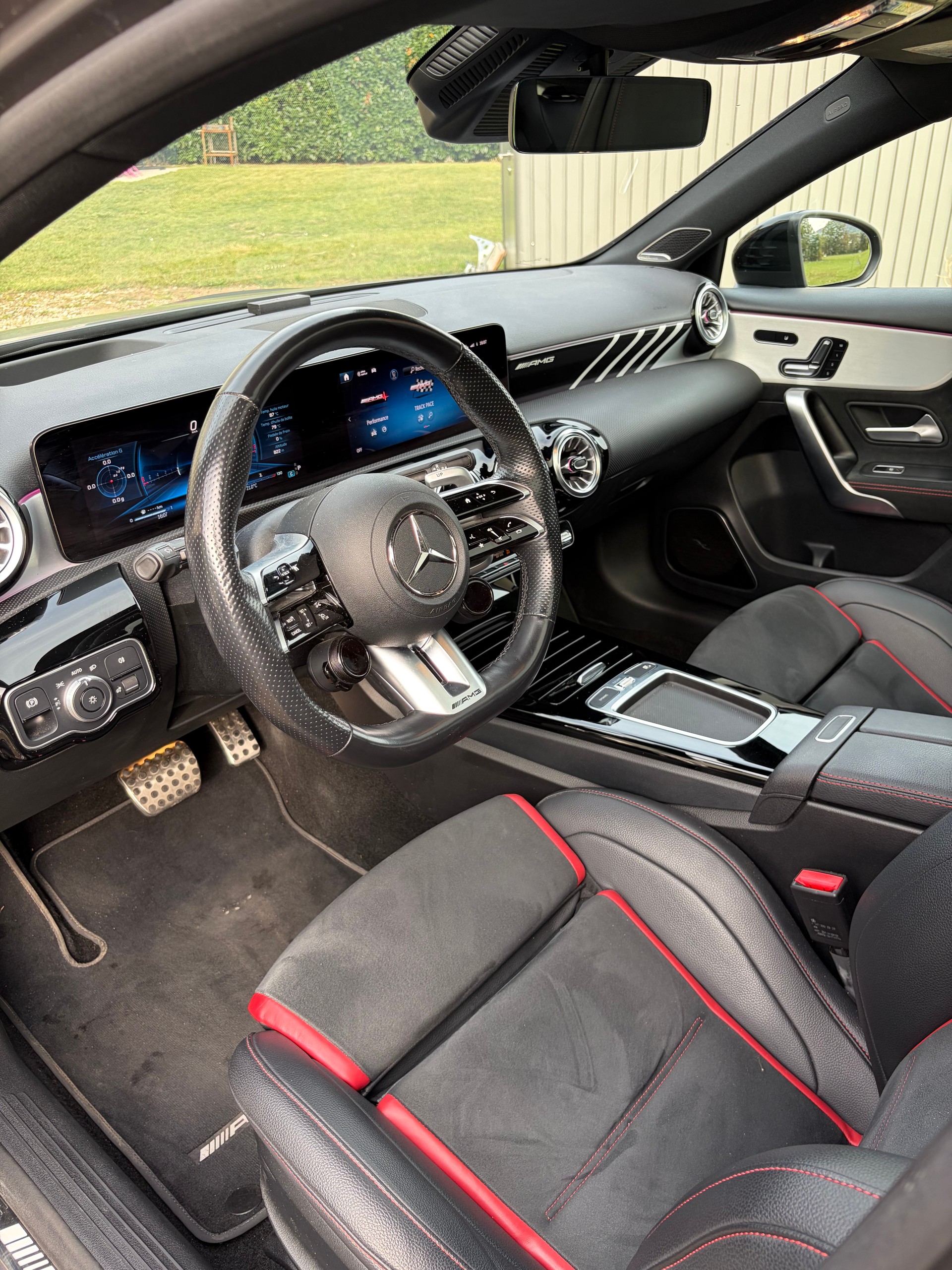 MERCEDES-BENZ A 45 AMG-image-3