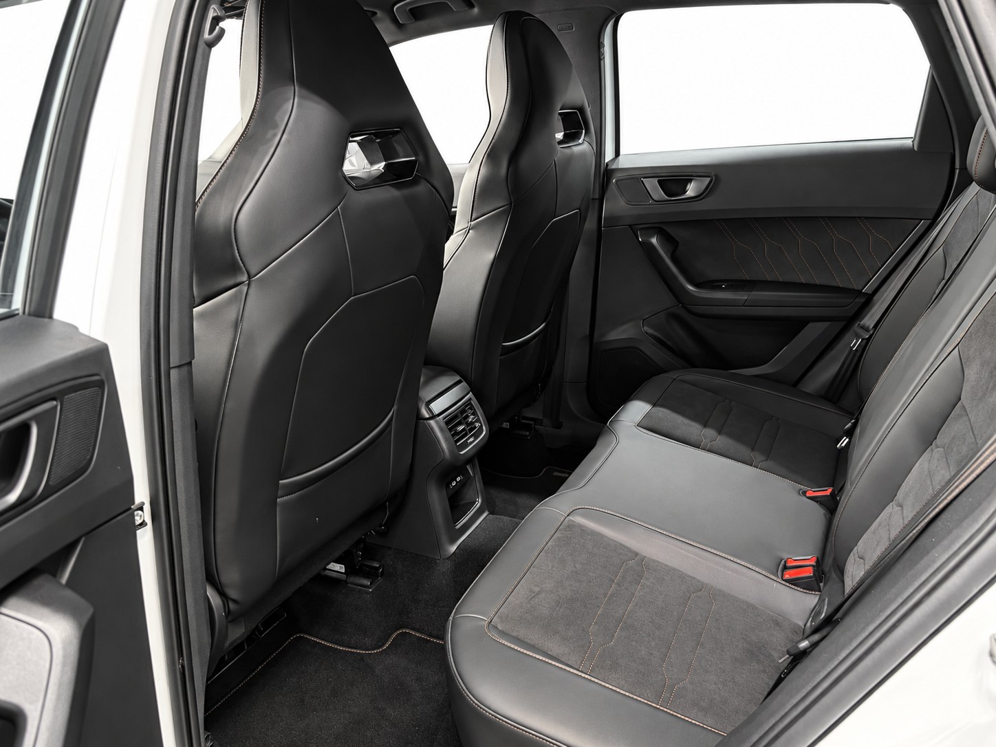 CUPRA Ateca 2.0TSI VZ 4Drive DSG-image-12