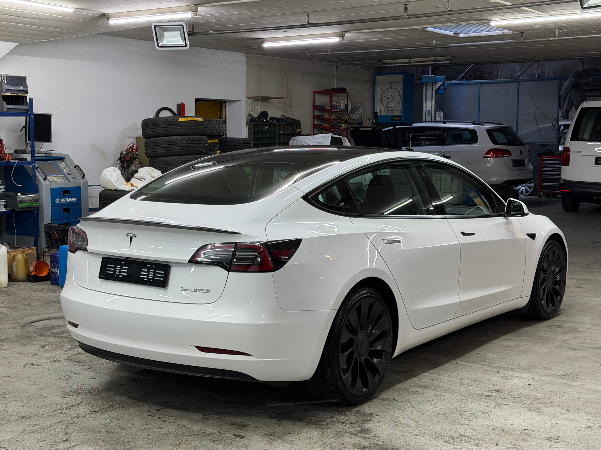 TESLA Model 3 Performance Dual Motor AWD LONG RANGE-image-6