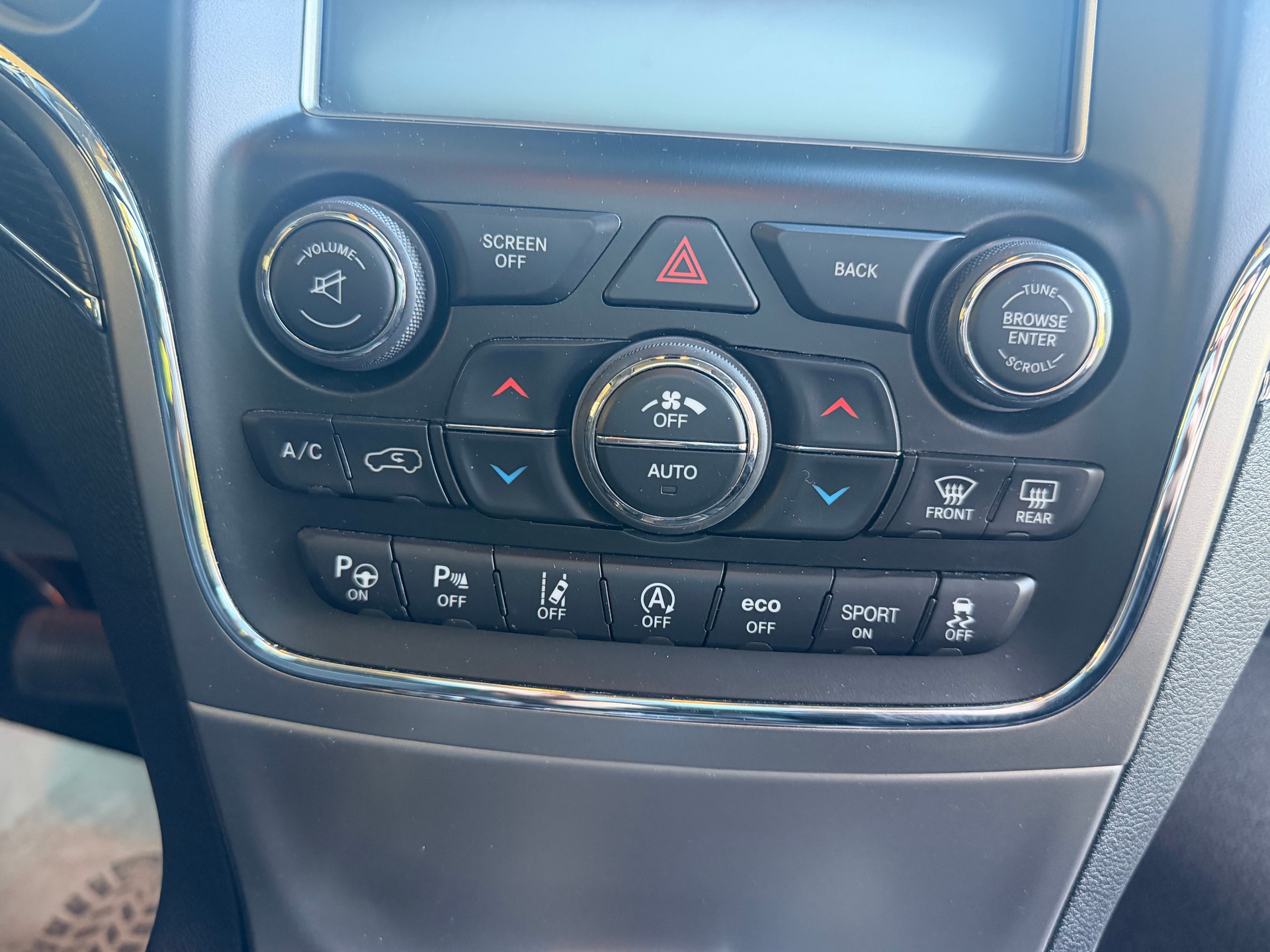 JEEP Grand Cherokee 3.0 CRD Summit Automatic-image-13