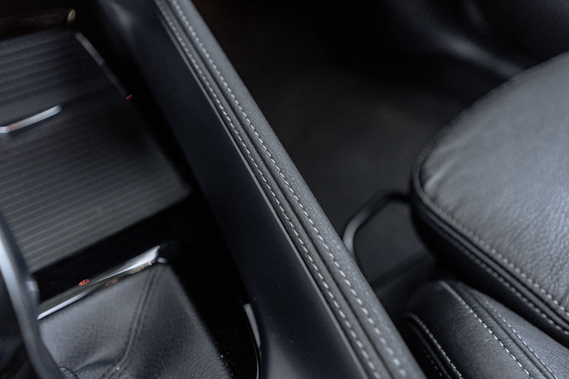 BMW X1 sDrive 18i xLine Steptronic DSK * FRISCH AB MFK * NEUE BREMSEN * LEDERAUSSTATTUNG *-image-20