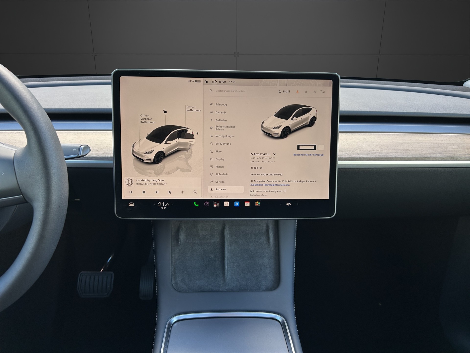 TESLA Model Y Long Range Dual Motor AWD / Model 2023-image-7