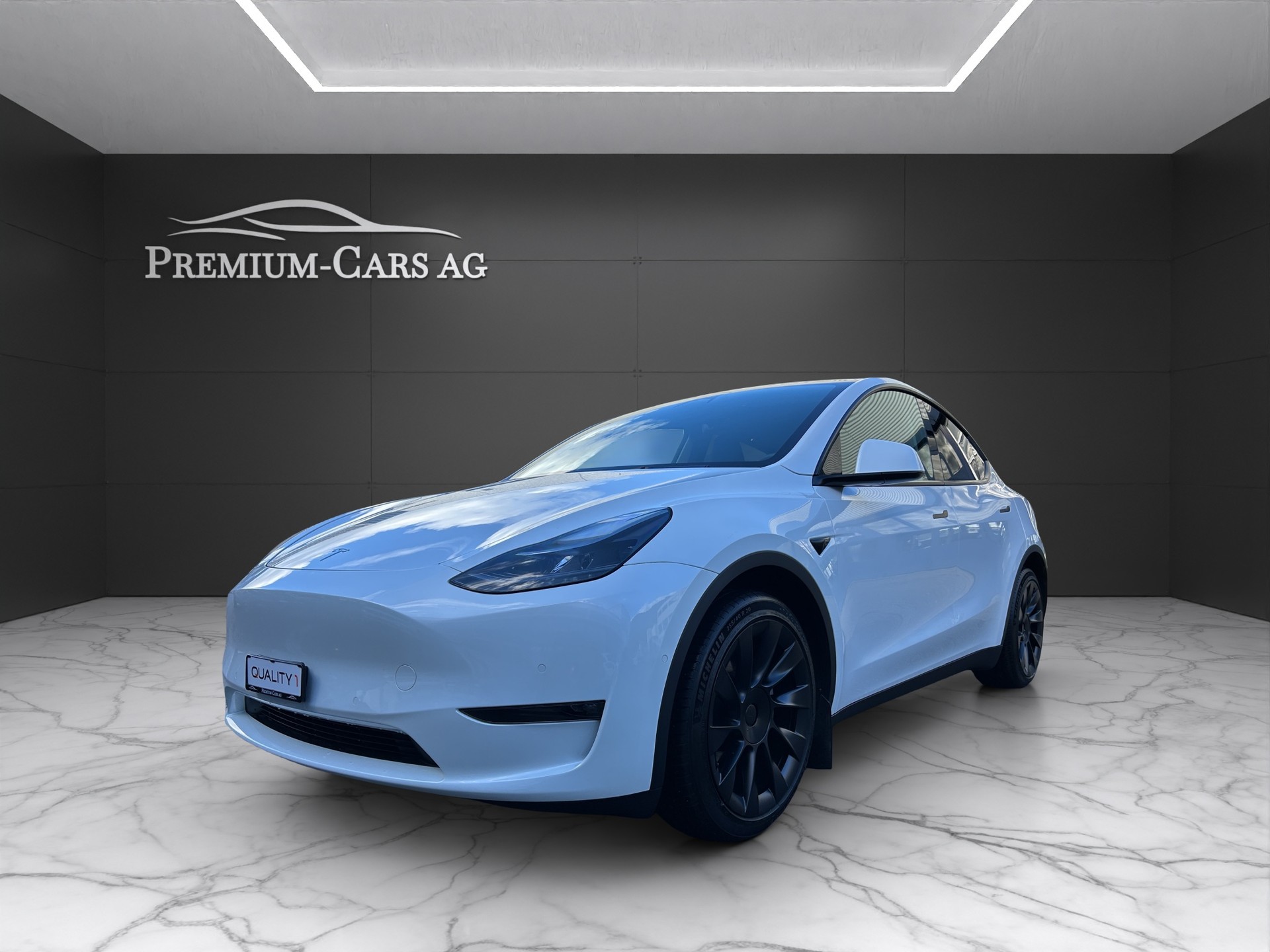 TESLA Model Y Long Range Dual Motor AWD / Model 2023-image-1