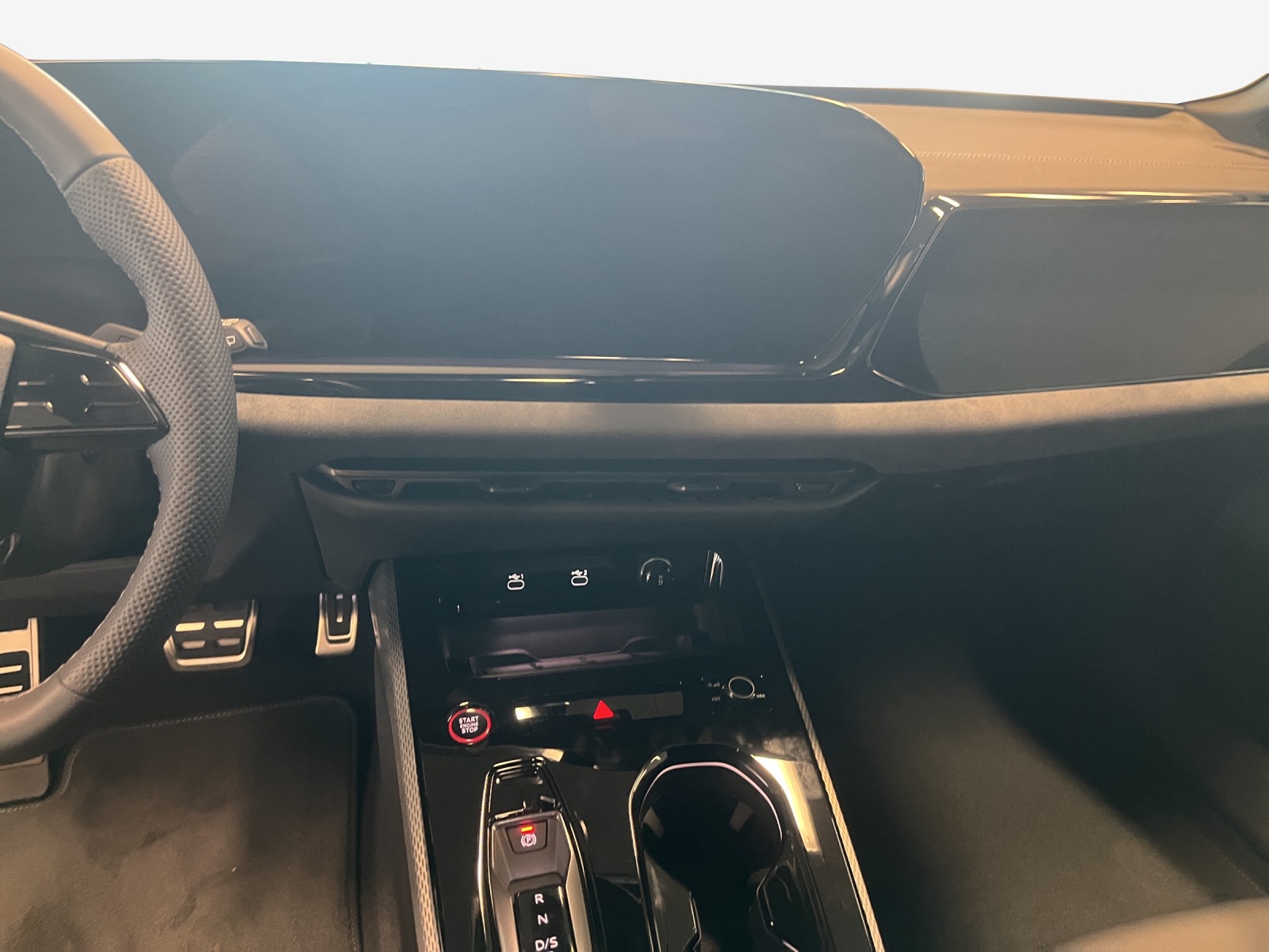 AUDI A5 Avant e-hybrid quattro 270 kW S tronic-image-11