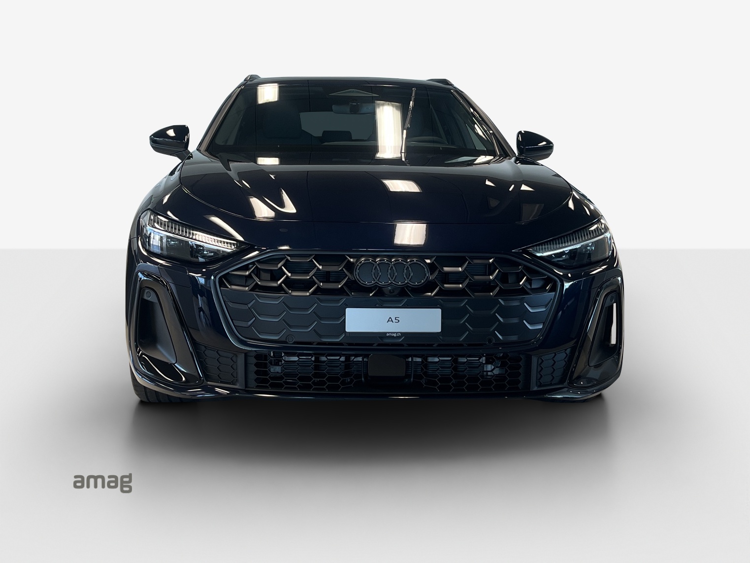 AUDI A5 Avant e-hybrid quattro 270 kW S tronic-image-2