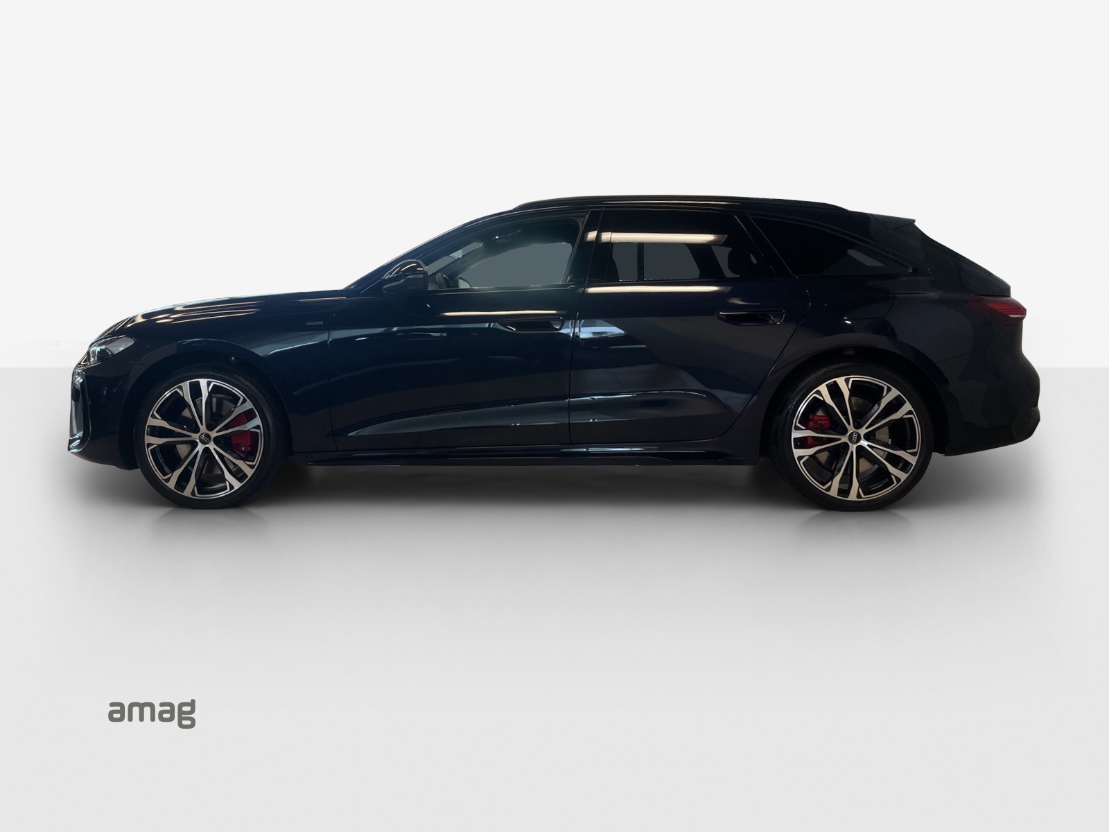 AUDI A5 Avant e-hybrid quattro 270 kW S tronic-image-3