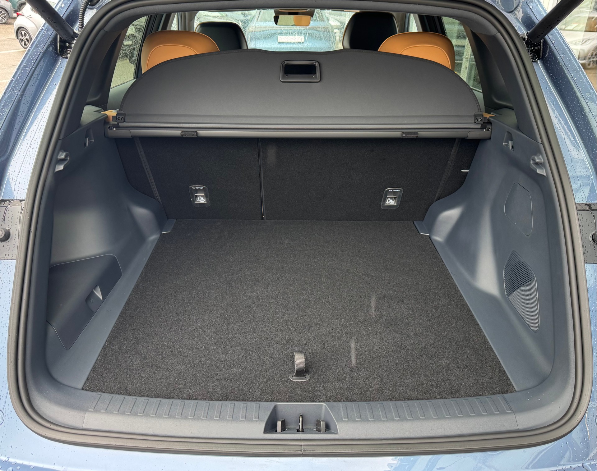 GEELY STARRAY EM-i Max+29.8 kWh glacier blue-image-8