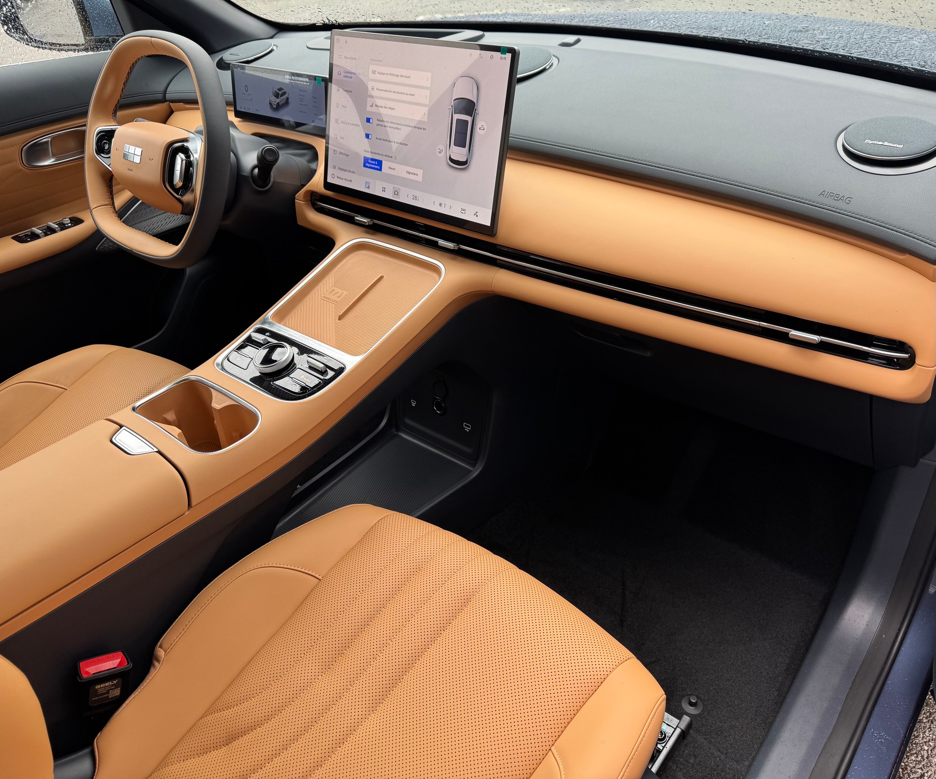 GEELY STARRAY EM-i Max+29.8 kWh glacier blue-image-10