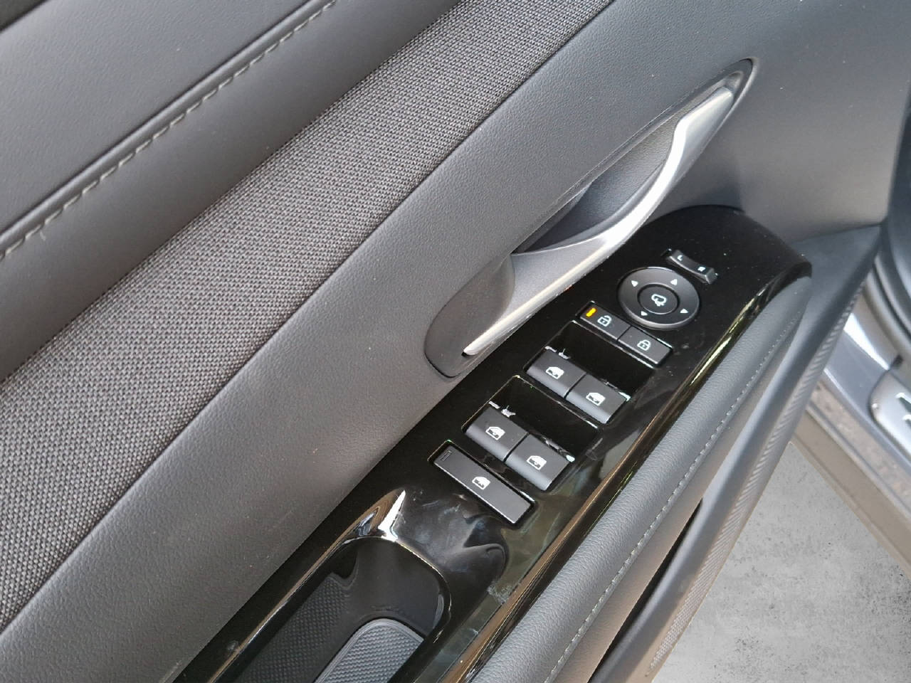 HYUNDAI Tucson 1.6 T-GDi HEV Vertex Sw MY27-image-8