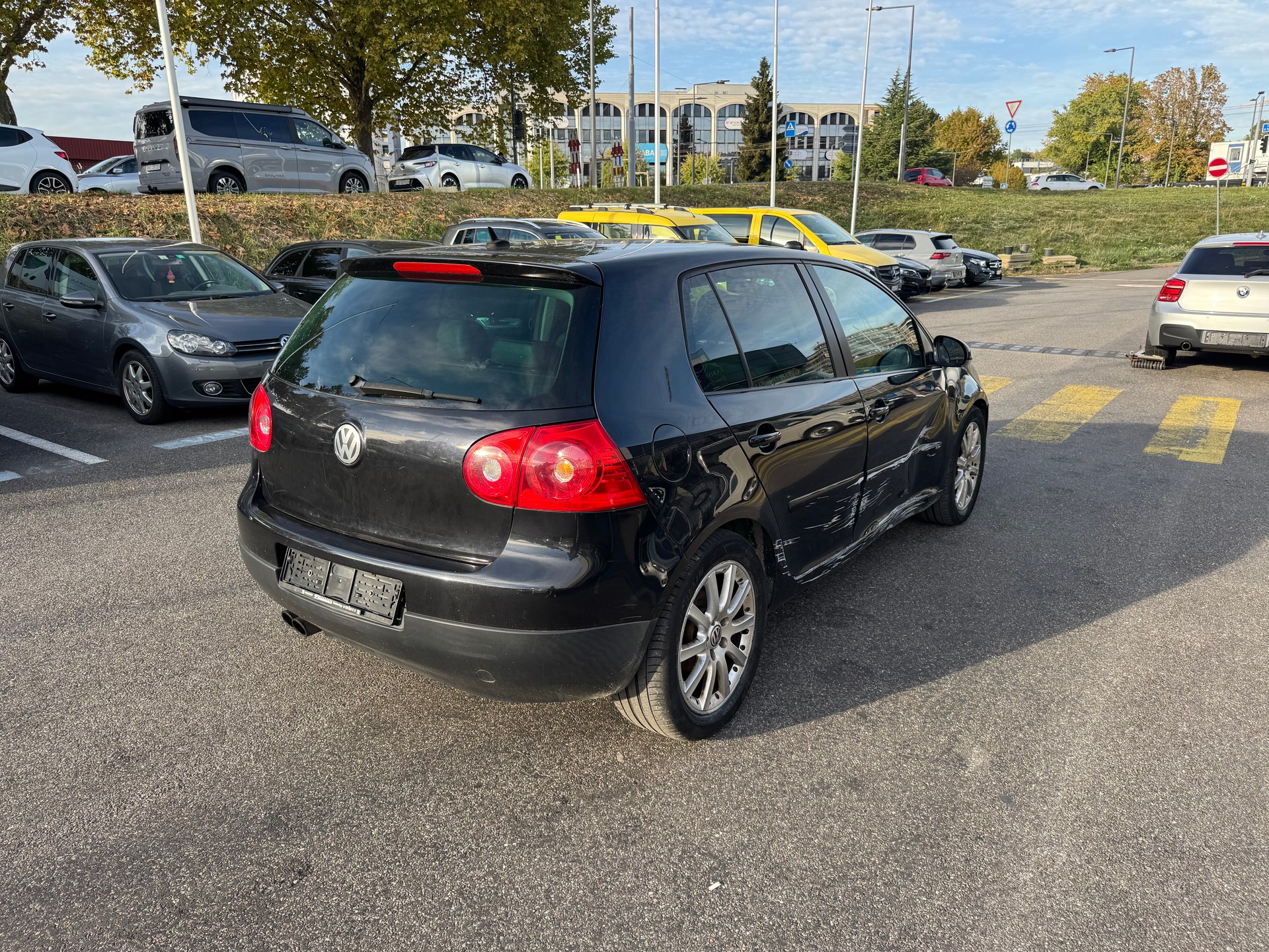 VW Golf 2.0 FSI Comfortline 4Motion-image-8