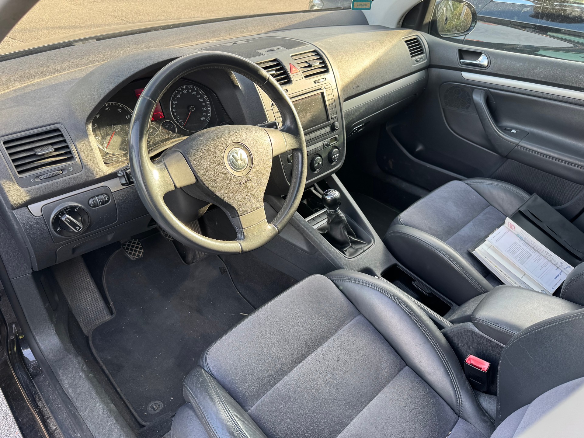 VW Golf 2.0 FSI Comfortline 4Motion-image-12