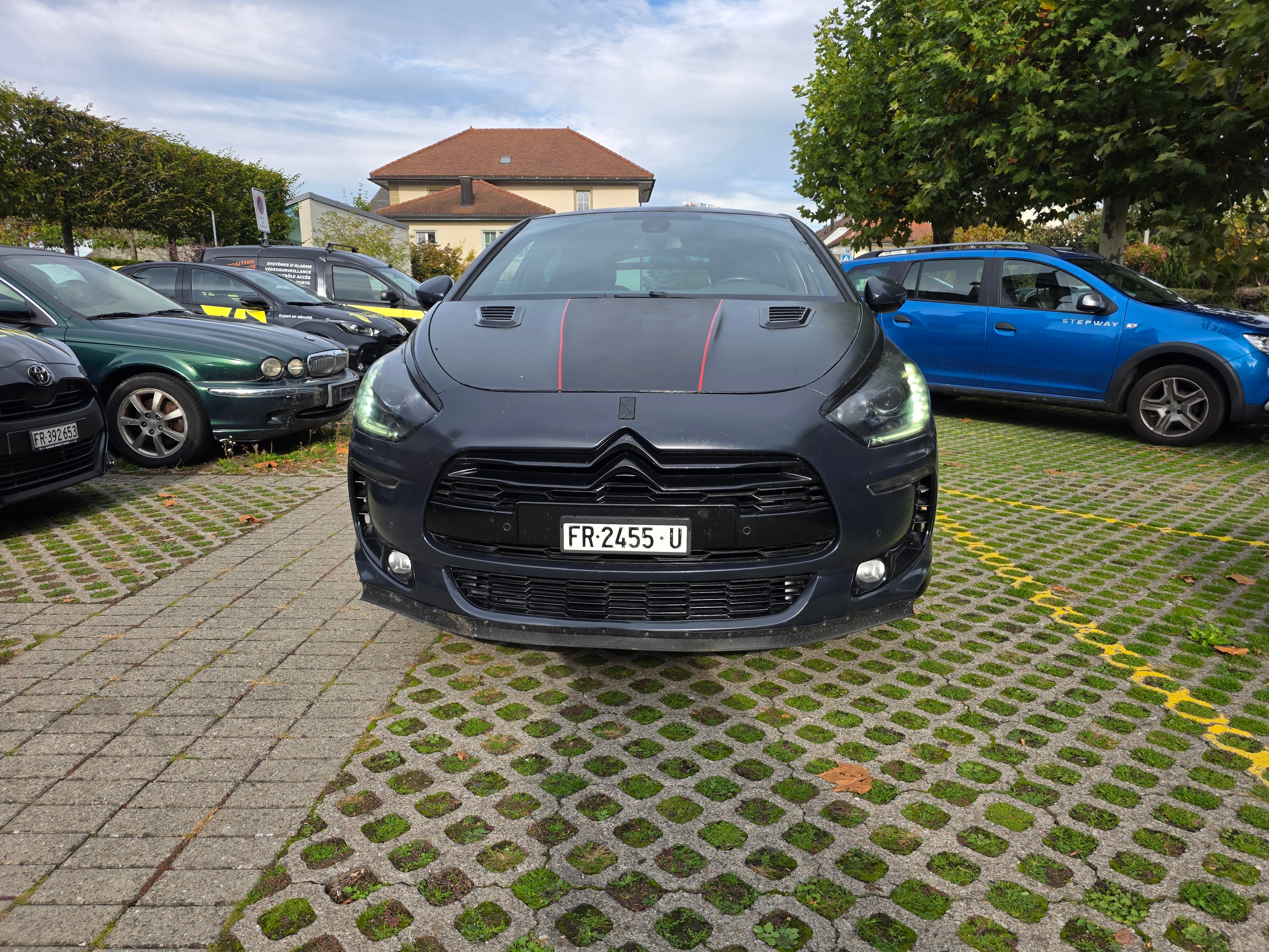 Car photo