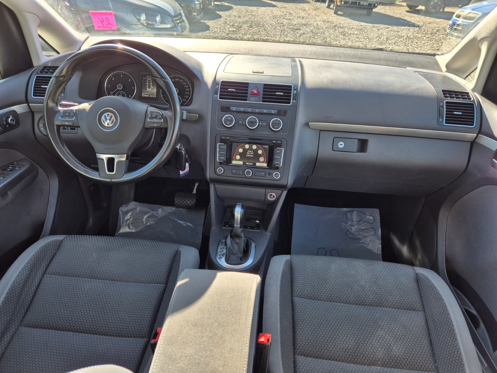 VW Touran 2.0 TDI Comfortline DSG-image-9