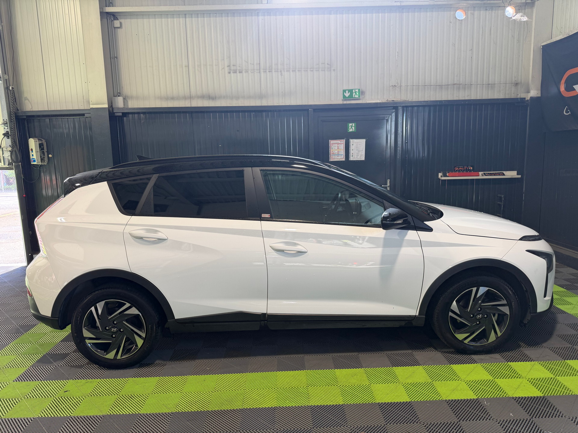 HYUNDAI Bayon 1.0 T-GDi Amplia-image-2