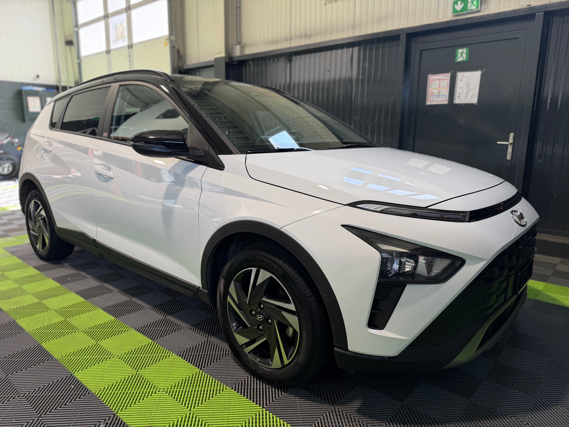 HYUNDAI Bayon 1.0 T-GDi Amplia-image-3
