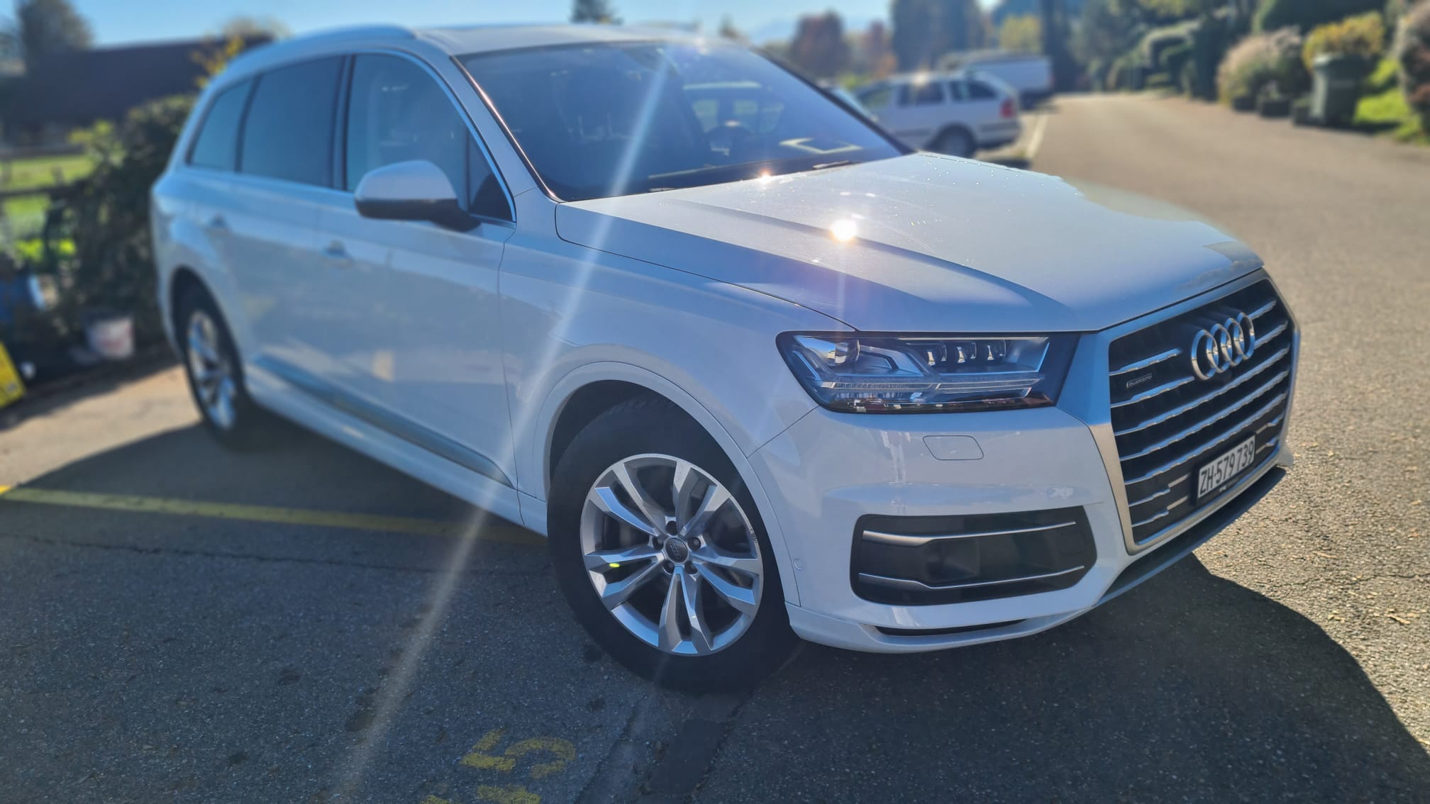 Car photo