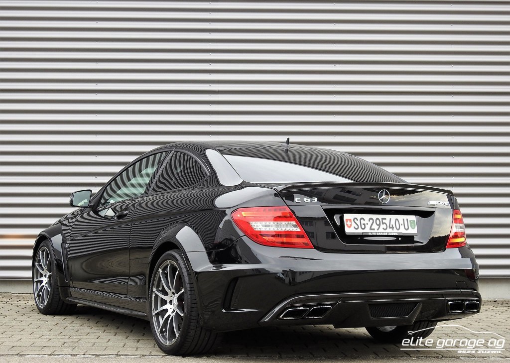 MERCEDES-BENZ C 63 Coupé AMG Black Series-image-2