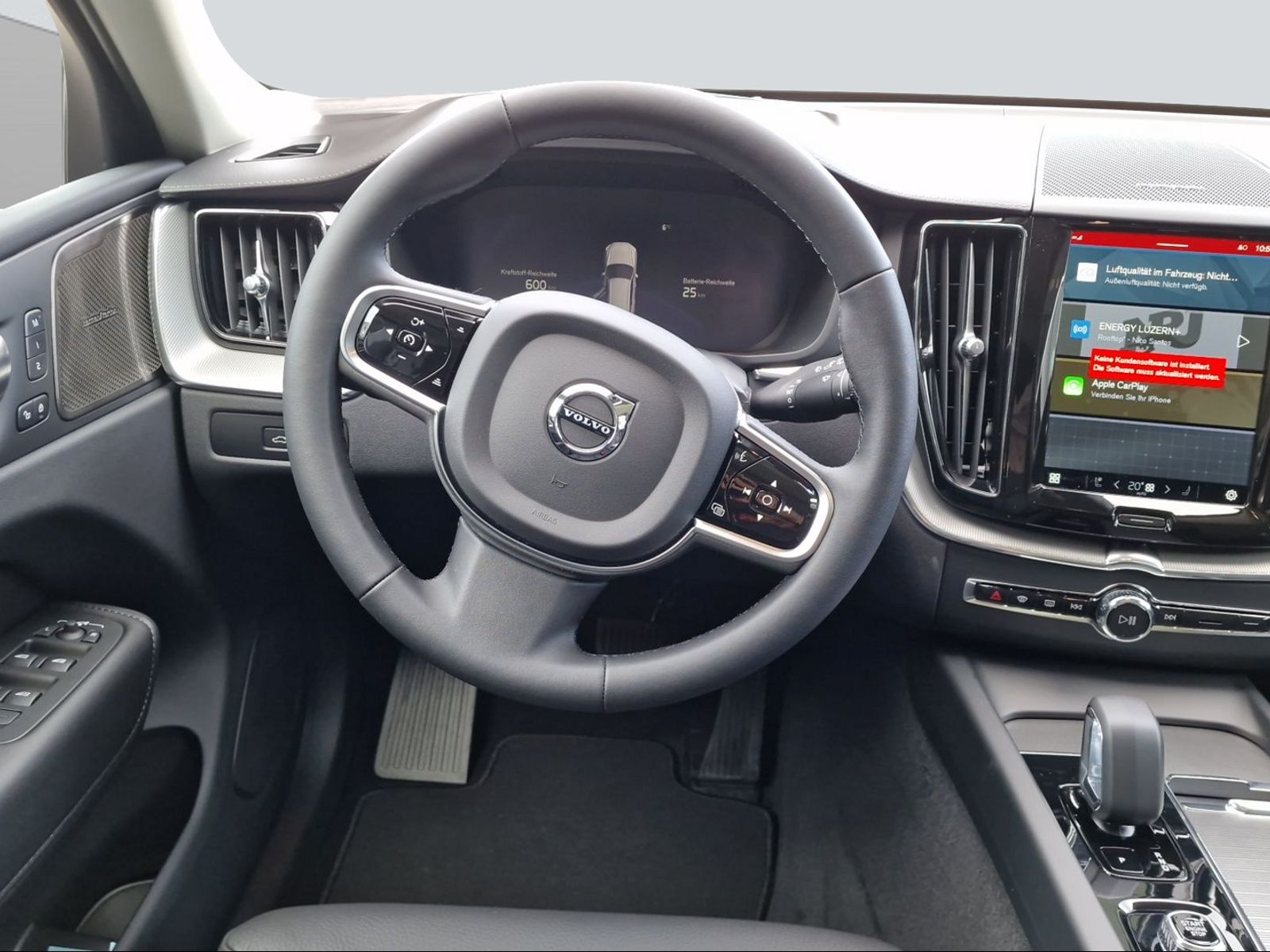 VOLVO XC60 2.0 T6 TE Ultimate Dark eAWD-image-12
