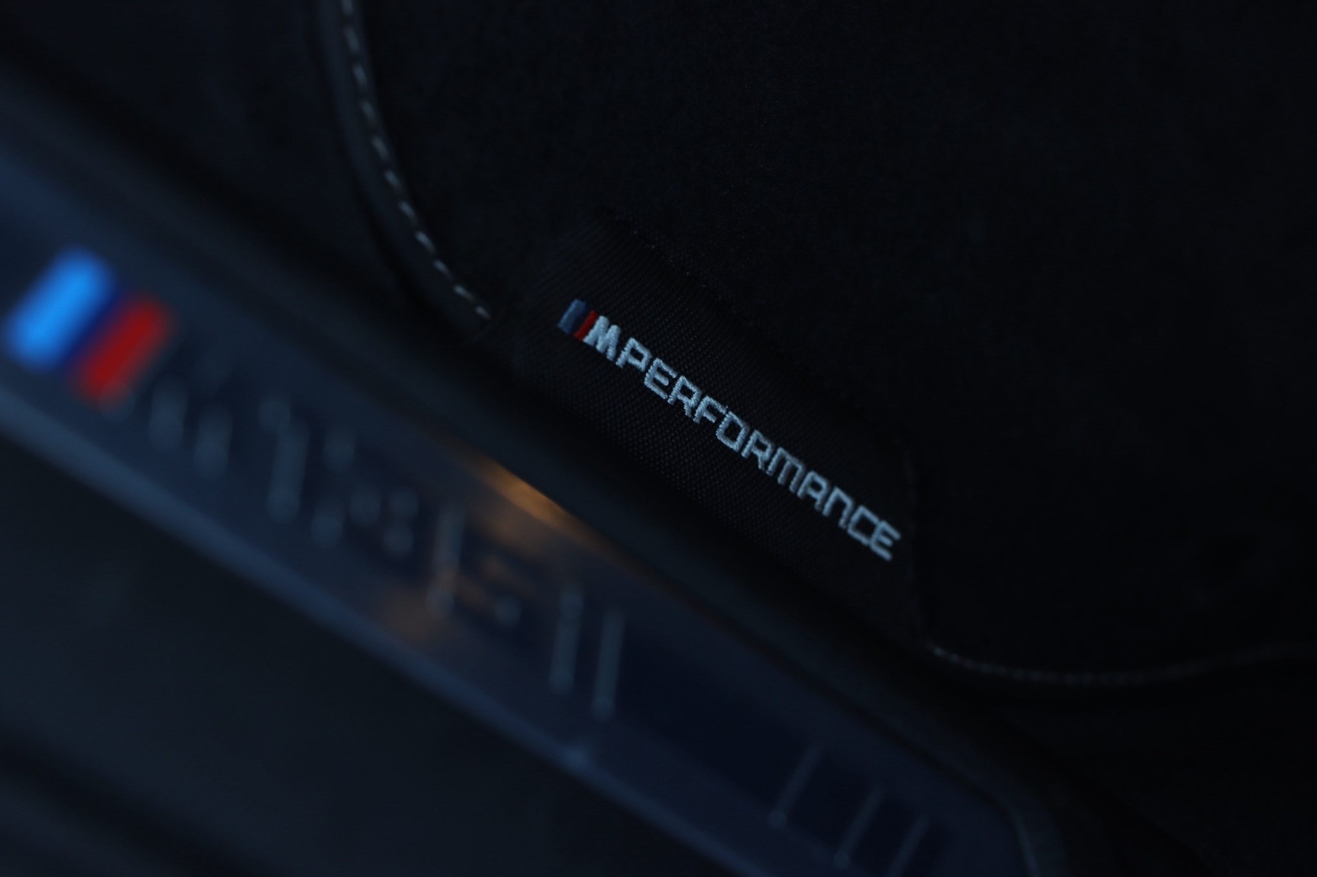 BMW M135i xDrive Swiss Performance Steptronic-image-10