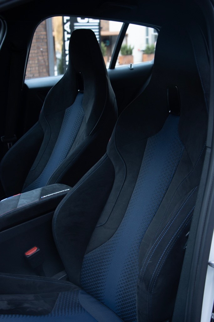 BMW M135i xDrive Swiss Performance Steptronic-image-7