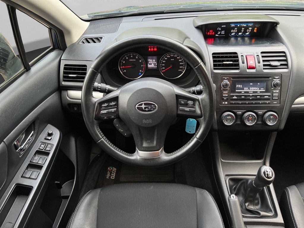 SUBARU Impreza 1.6 Swiss two-image-11