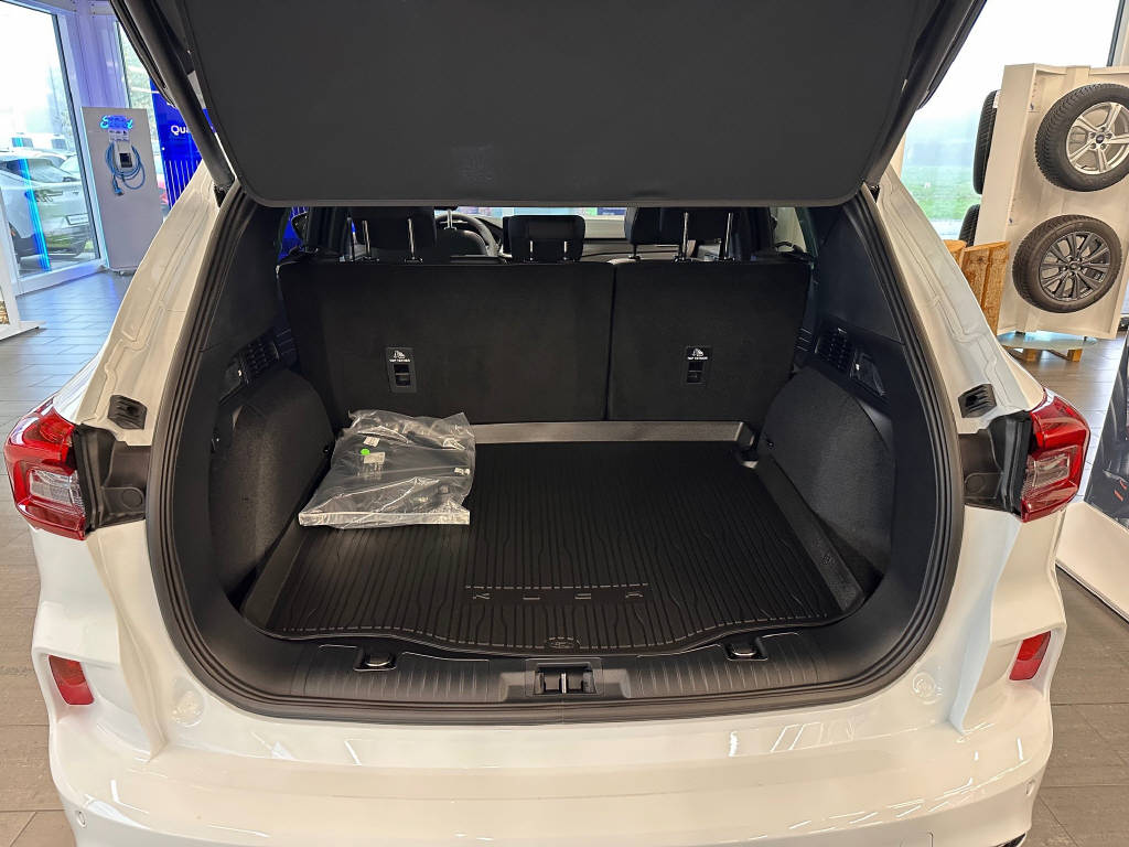 FORD Kuga 2.5 Plug-in Hybrid ST-Line X-image-4