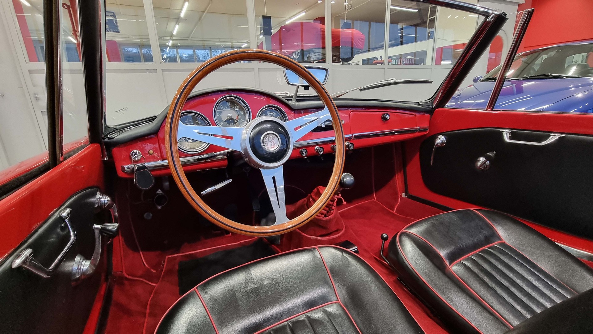 ALFA ROMEO Giulietta Spider Veloce-image-14