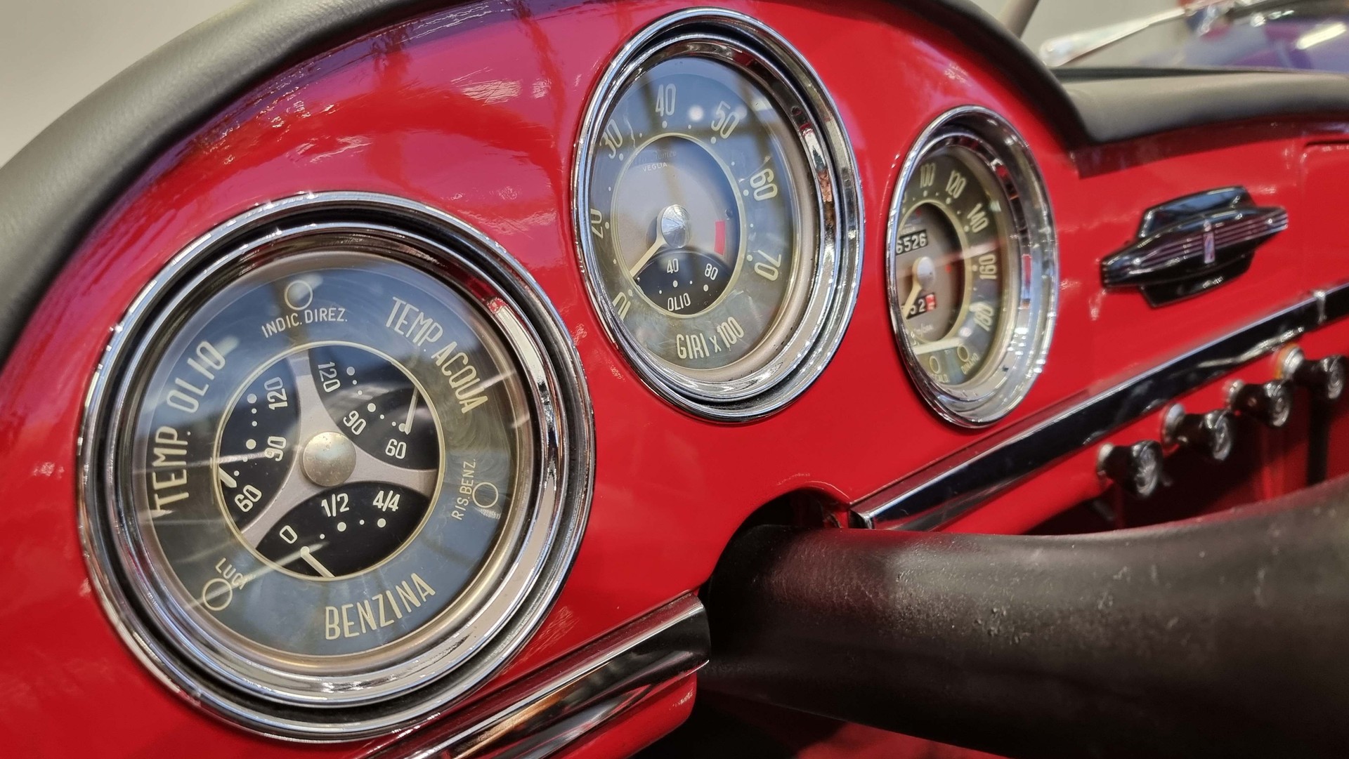 ALFA ROMEO Giulietta Spider Veloce-image-12