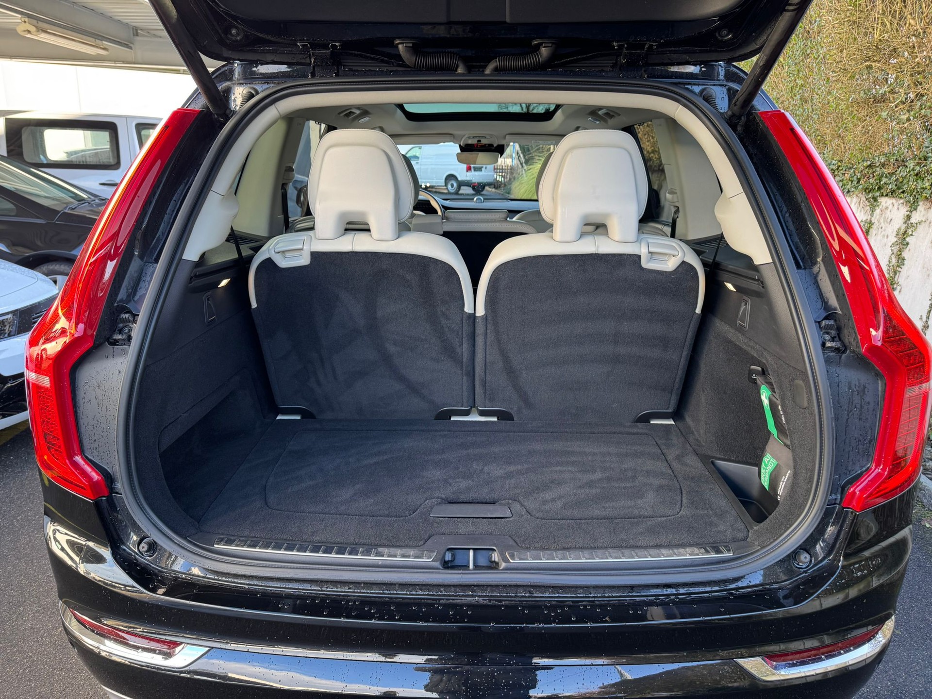 VOLVO XC90 D5 AWD Inscription Geartronic-image-9