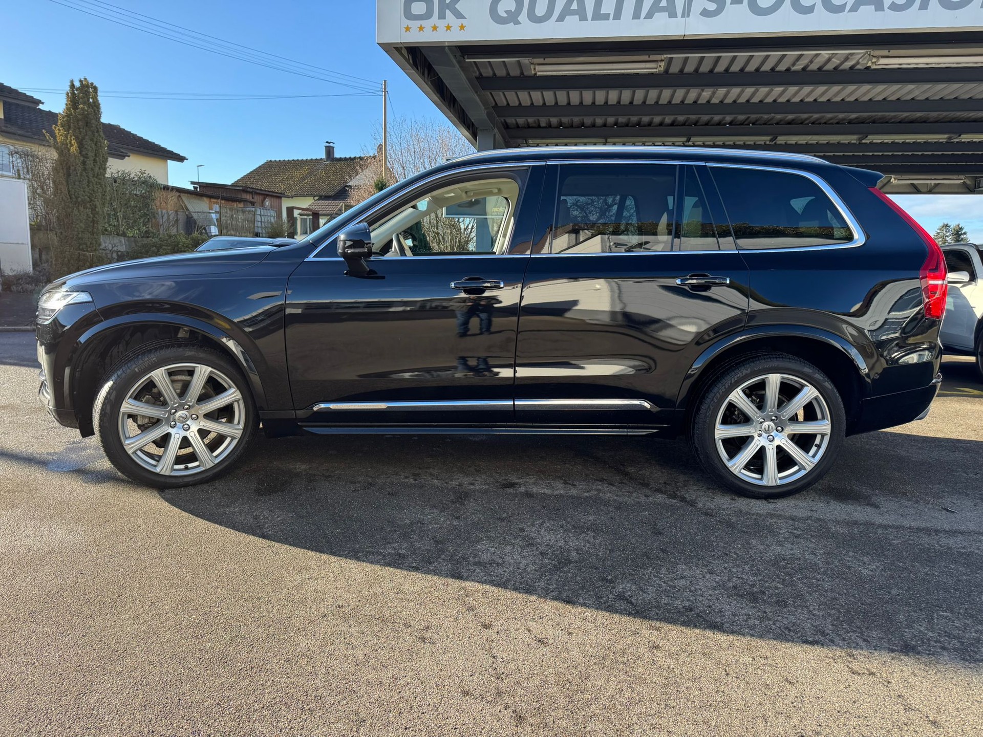 VOLVO XC90 D5 AWD Inscription Geartronic-image-5