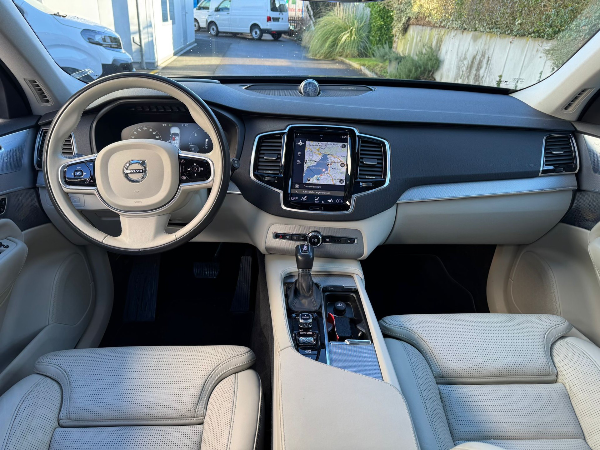 VOLVO XC90 D5 AWD Inscription Geartronic-image-12