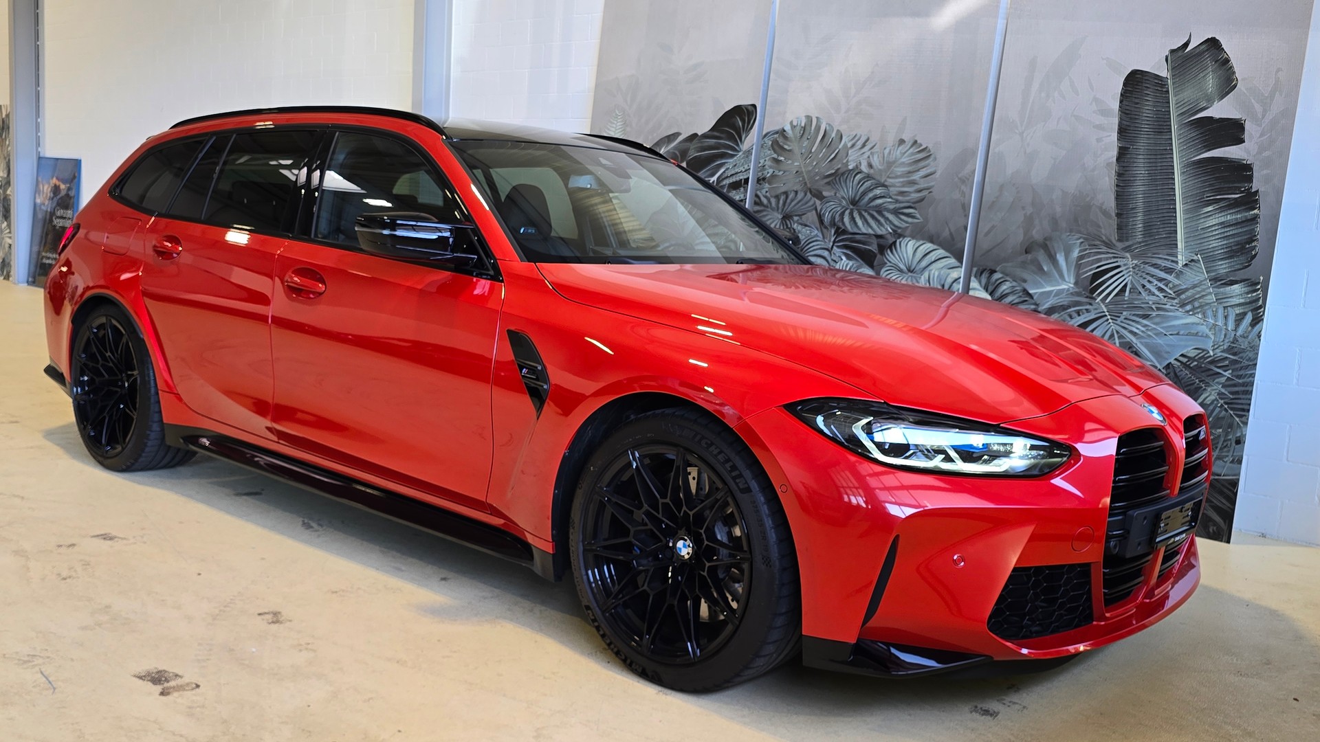 BMW M3 Touring xDrive Competition M-image-8
