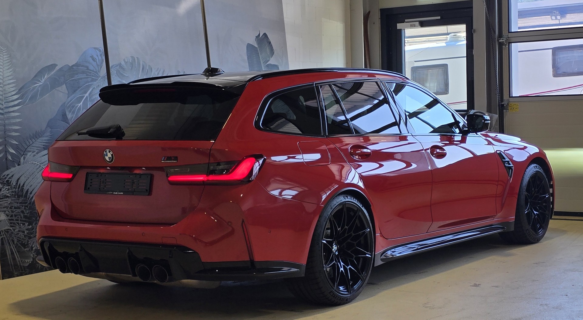 BMW M3 Touring xDrive Competition M-image-7