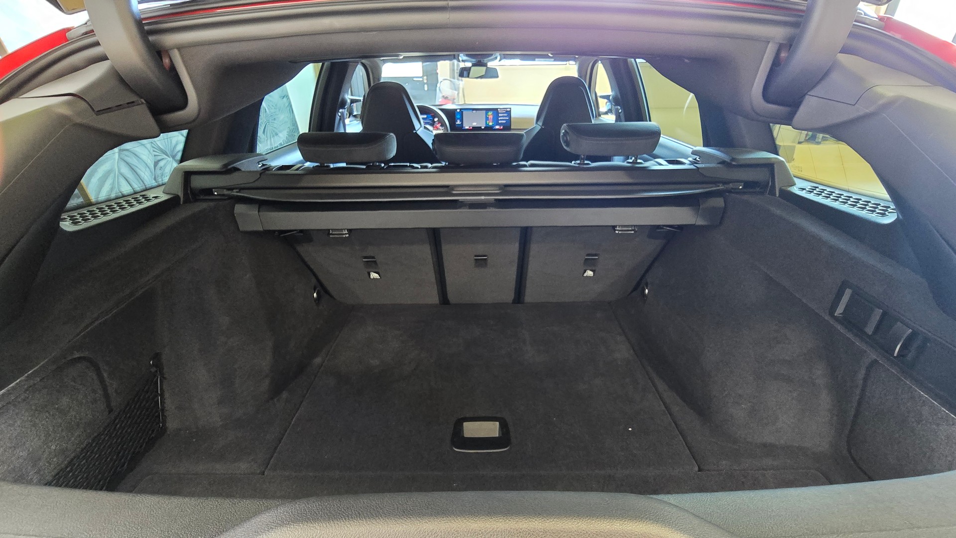 BMW M3 Touring xDrive Competition M-image-12