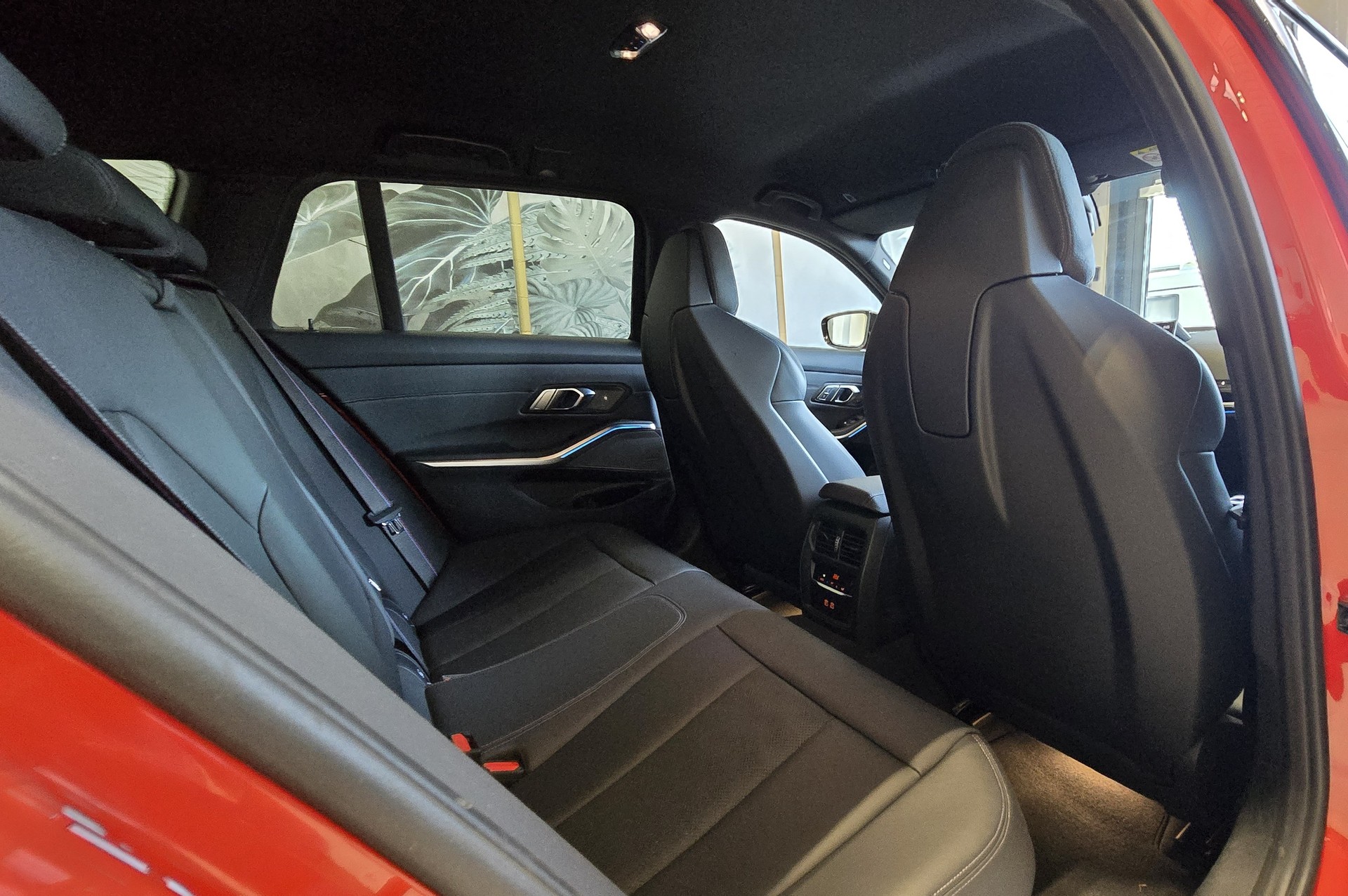 BMW M3 Touring xDrive Competition M-image-17