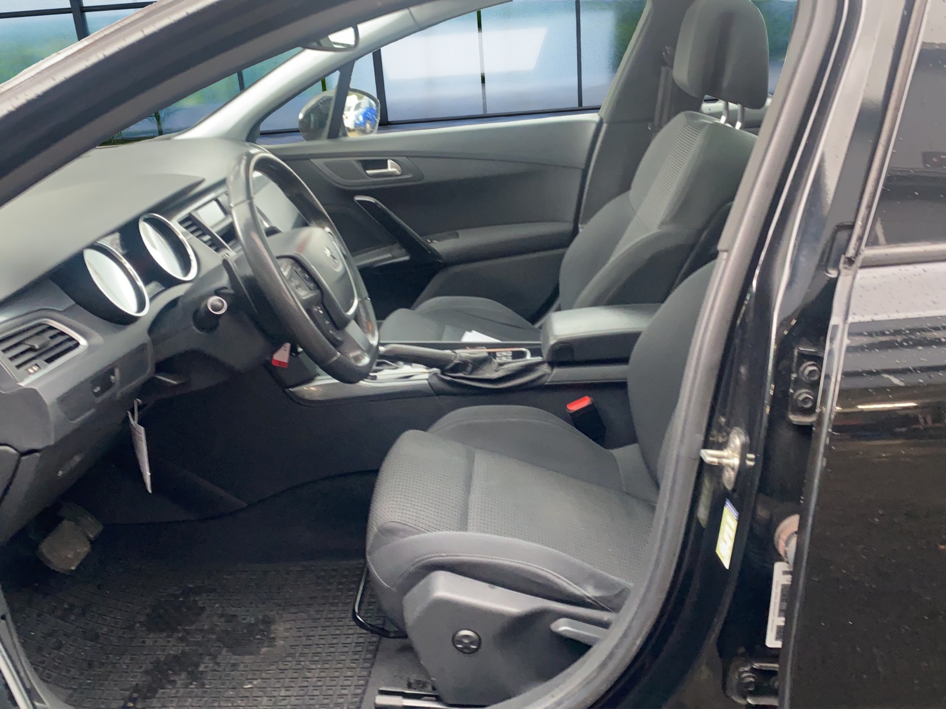 PEUGEOT 508 SW 1.6 16V T Active Automatic-image-8