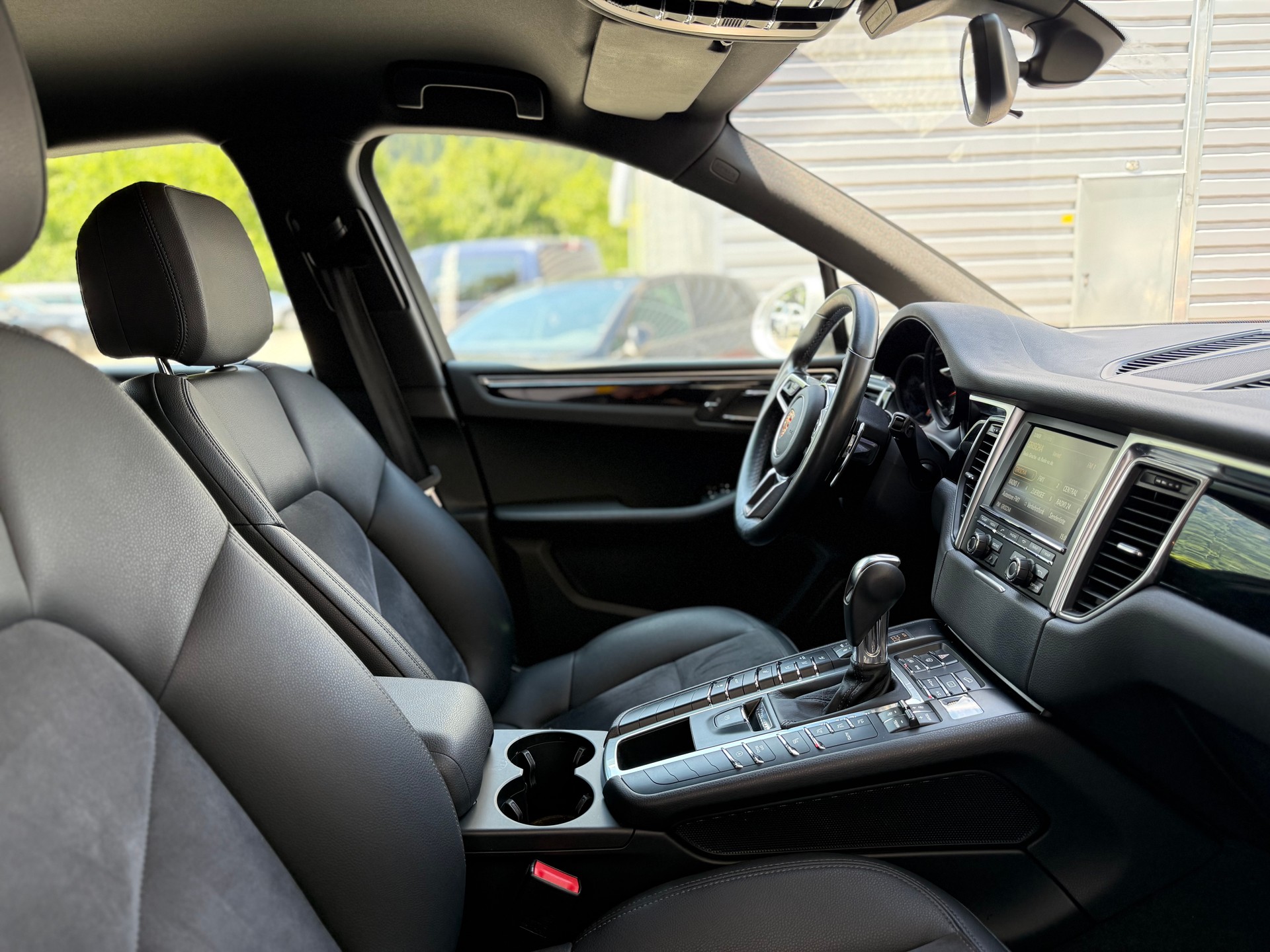 PORSCHE Macan S PDK-image-6