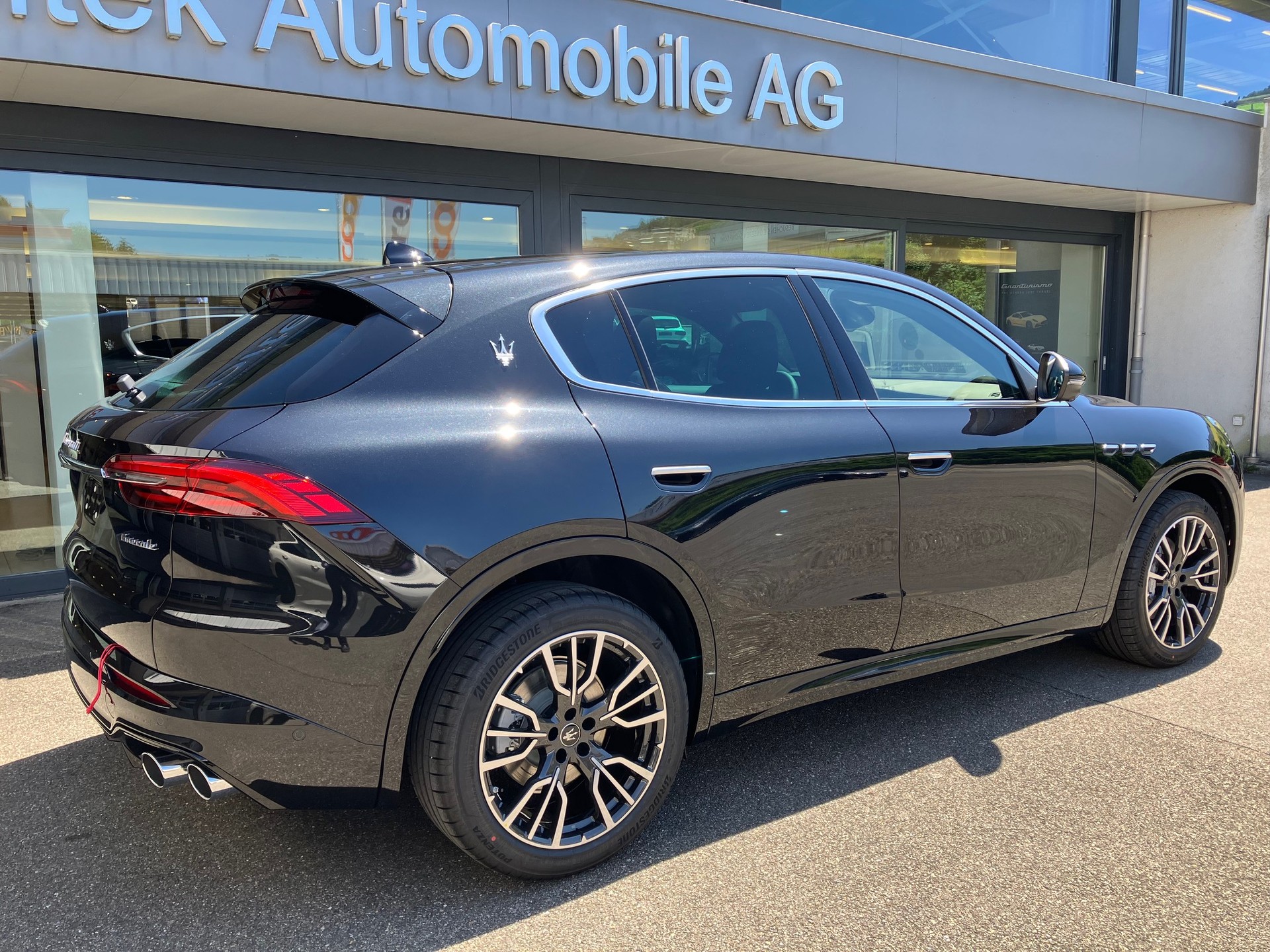 MASERATI Grecale 2.0 MHEV GTHybrid-showroom-element-3