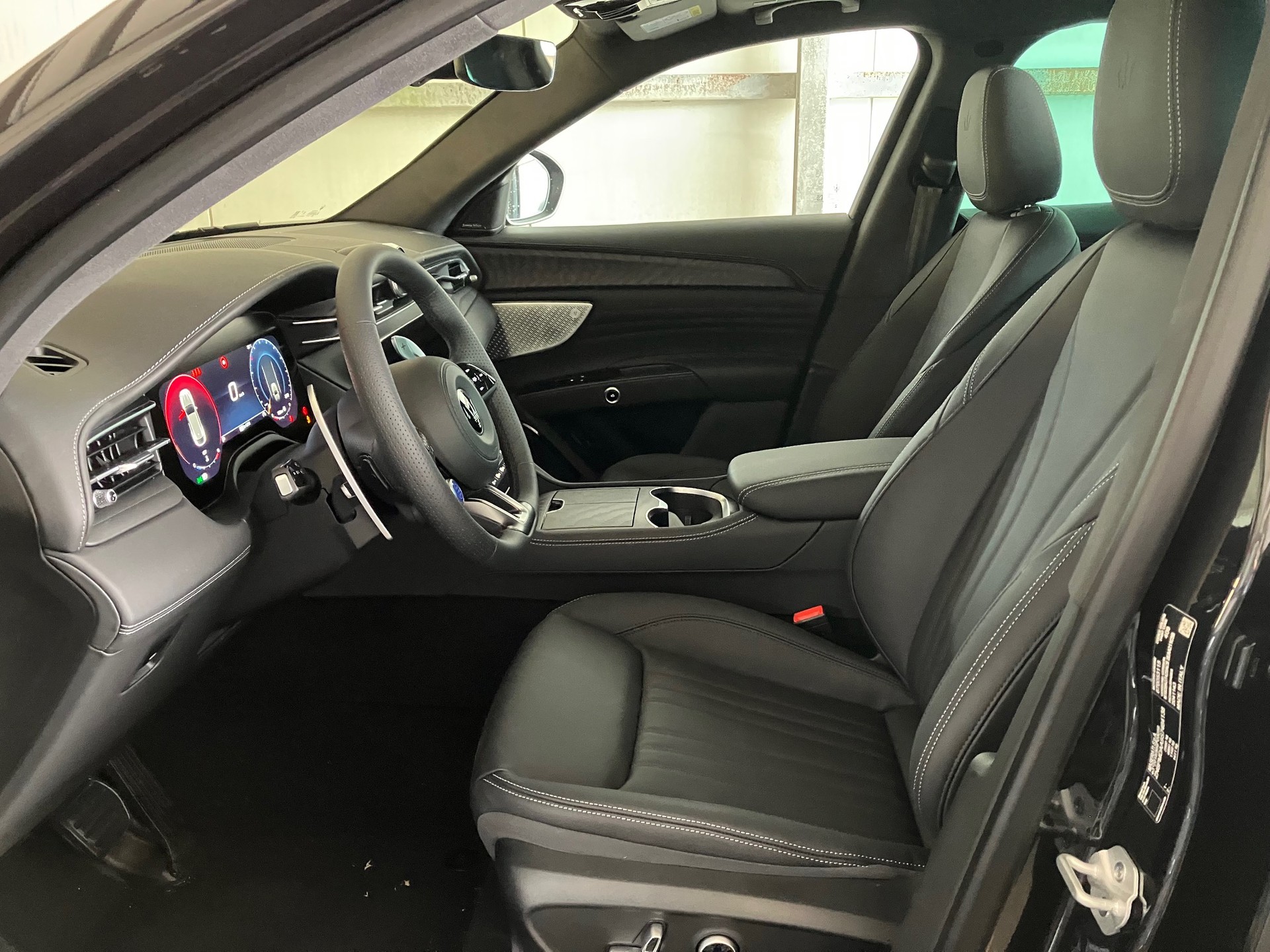 MASERATI Grecale 2.0 MHEV GTHybrid-image-6