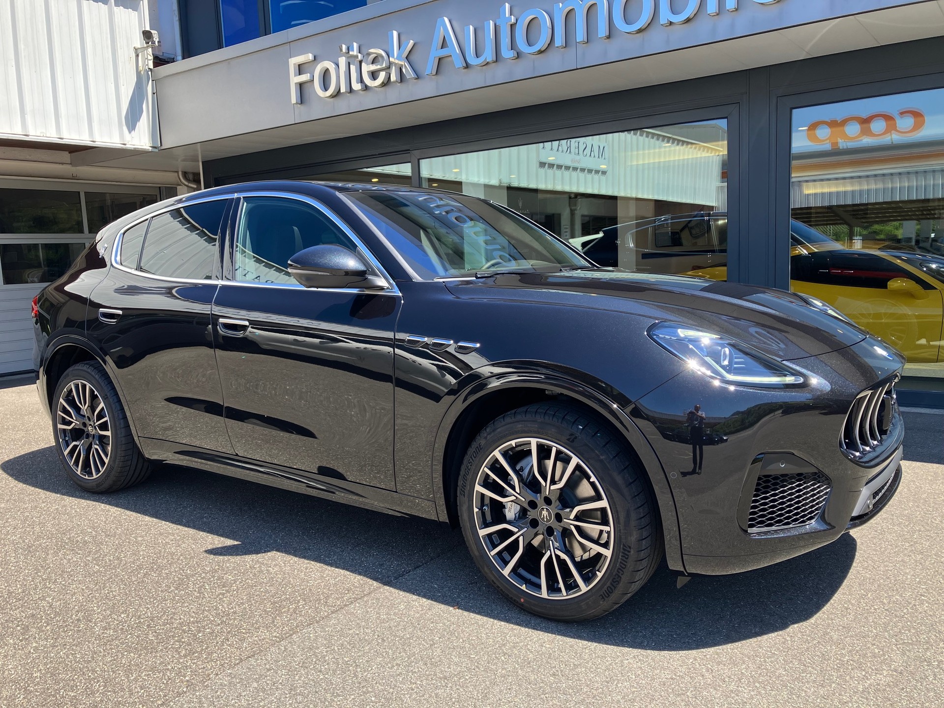 MASERATI Grecale 2.0 MHEV GTHybrid-showroom-element-2