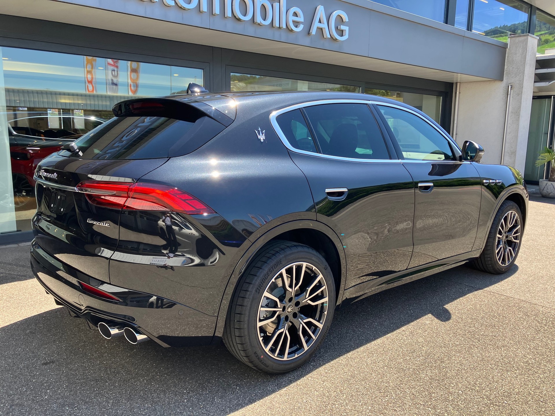 MASERATI Grecale 2.0 MHEV GTHybrid-showroom-element-3