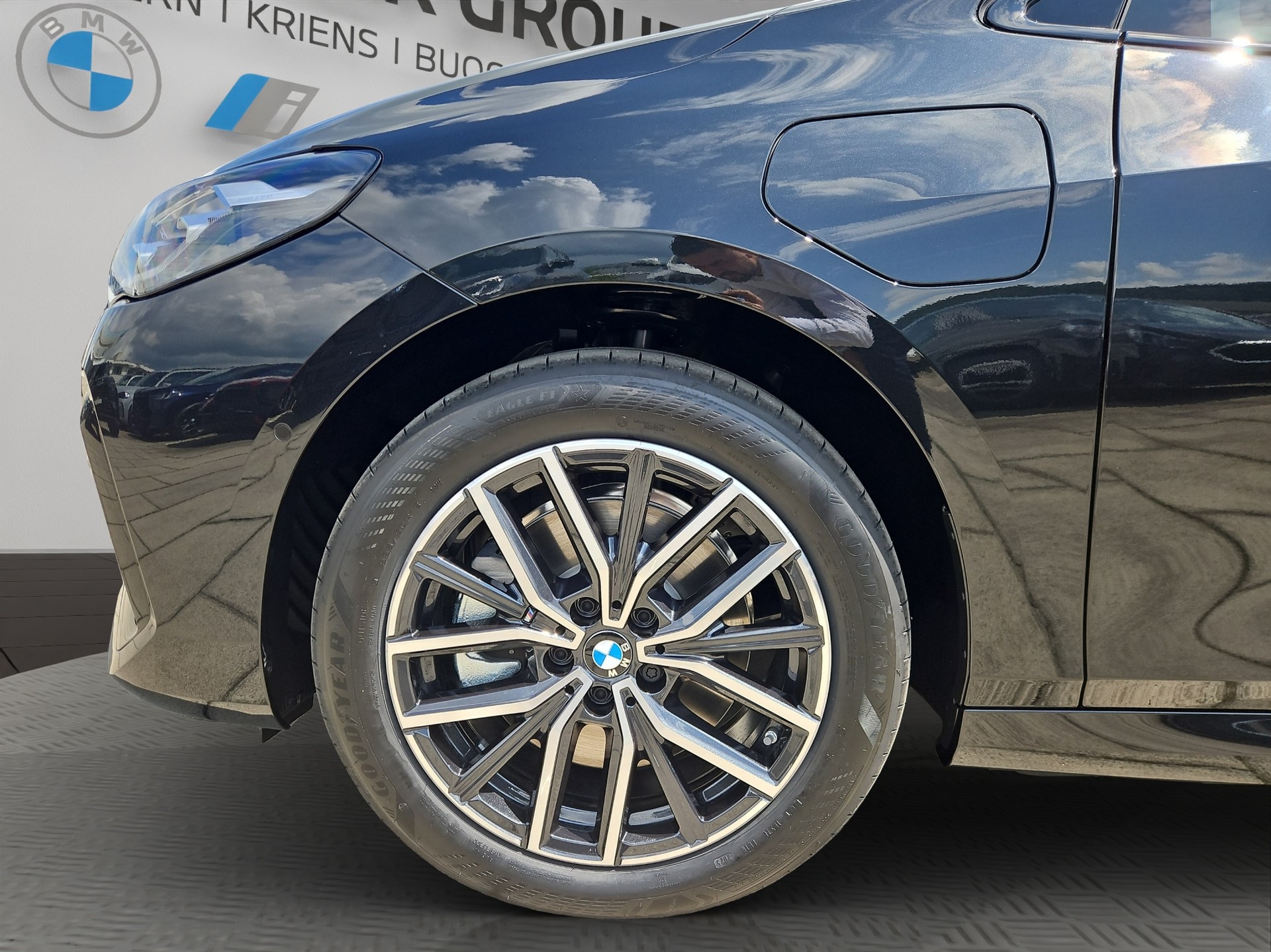 BMW 230e xDrive Active Tourer M Sport-image-8