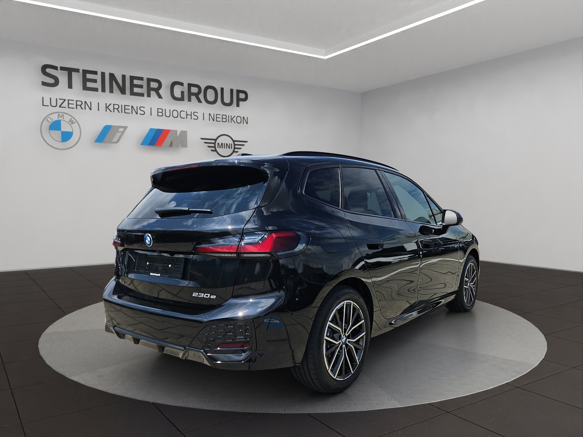 BMW 230e xDrive Active Tourer M Sport-image-6