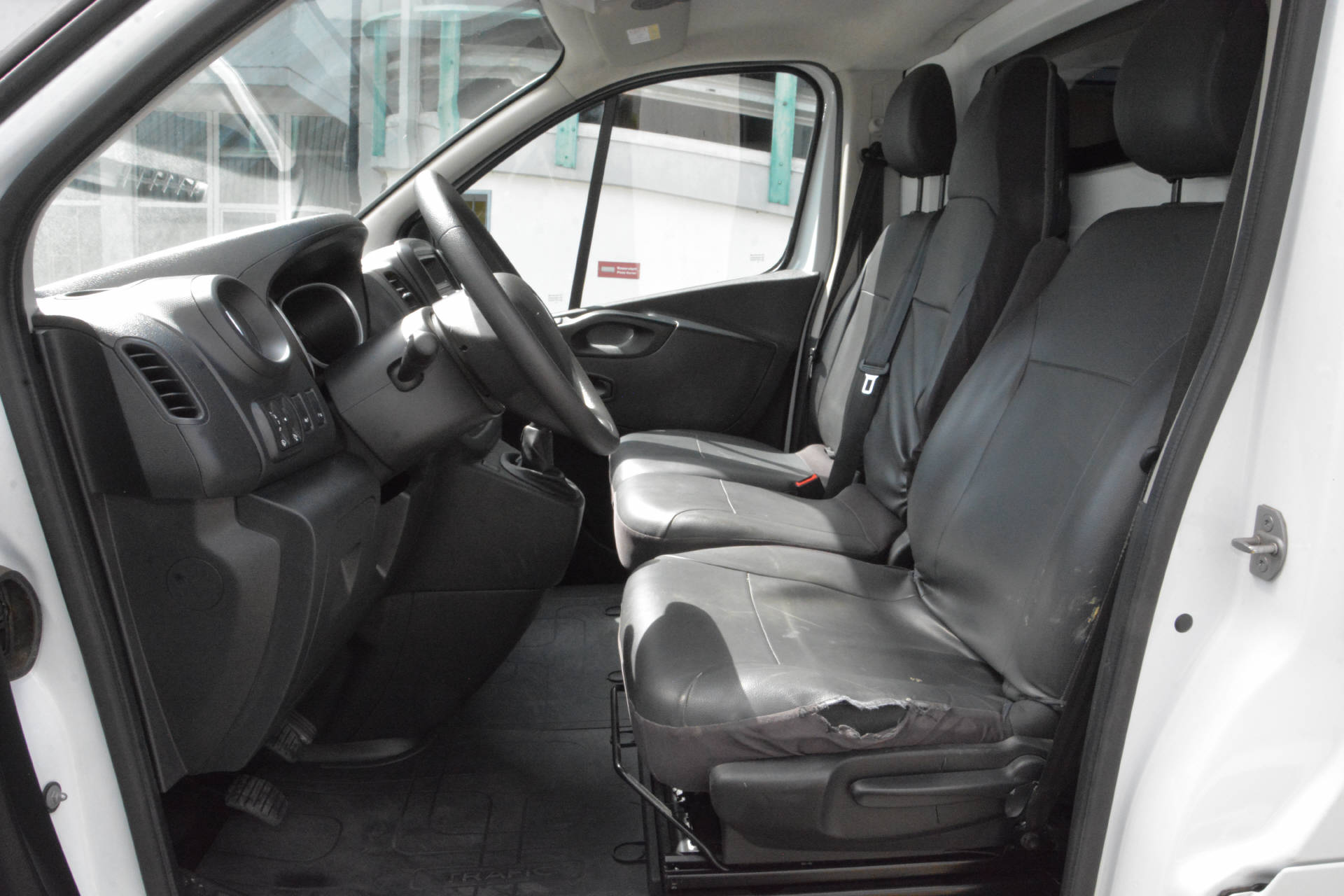 RENAULT Trafic Kaw. 3.0 t L2 H2 2.0 dCi 145 Business-image-7