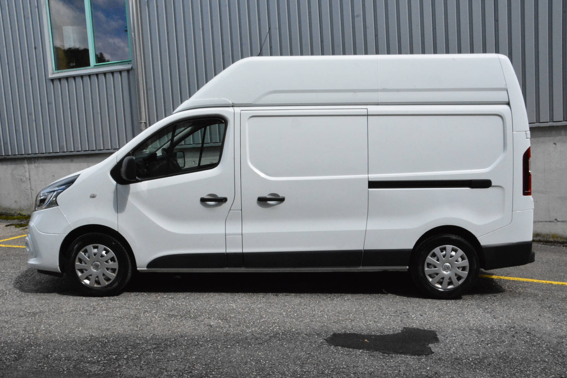 RENAULT Trafic Kaw. 3.0 t L2 H2 2.0 dCi 145 Business-showroom-element-2