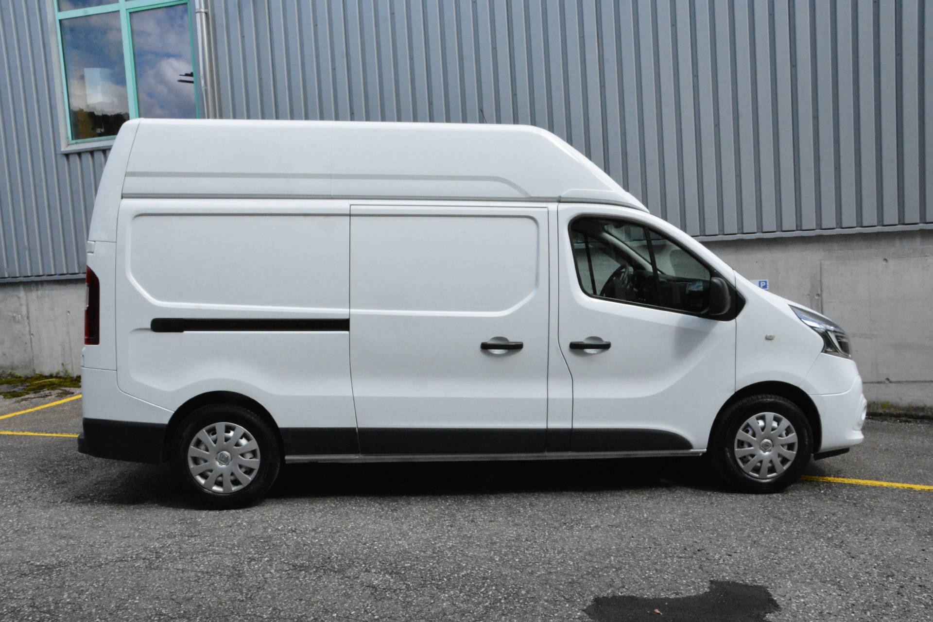 RENAULT Trafic Kaw. 3.0 t L2 H2 2.0 dCi 145 Business-showroom-element-3