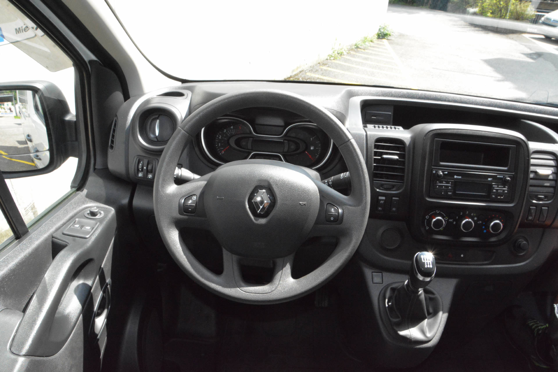 RENAULT Trafic Kaw. 3.0 t L2 H2 2.0 dCi 145 Business-image-10