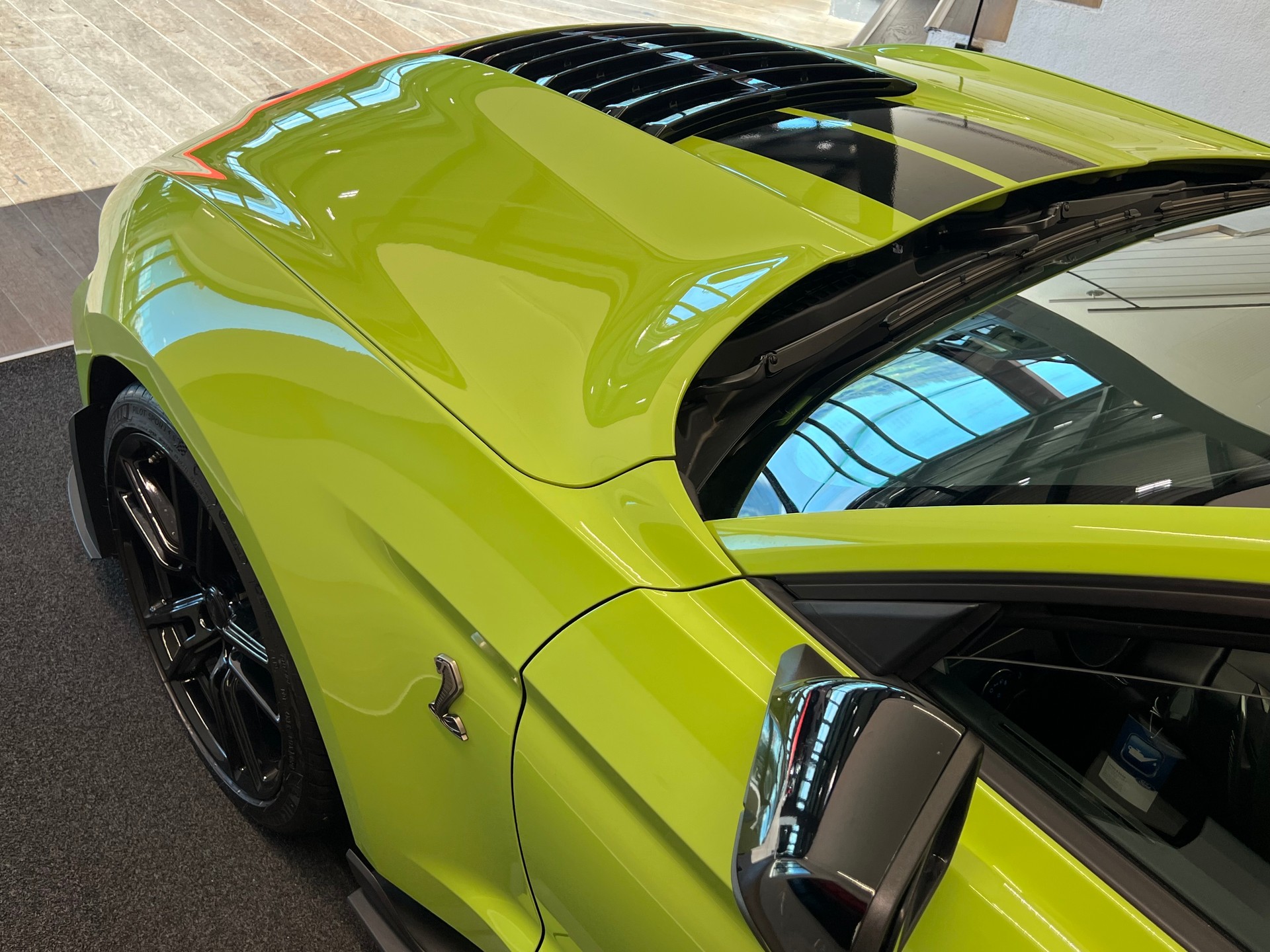 FORD Shelby GT 500-image-10