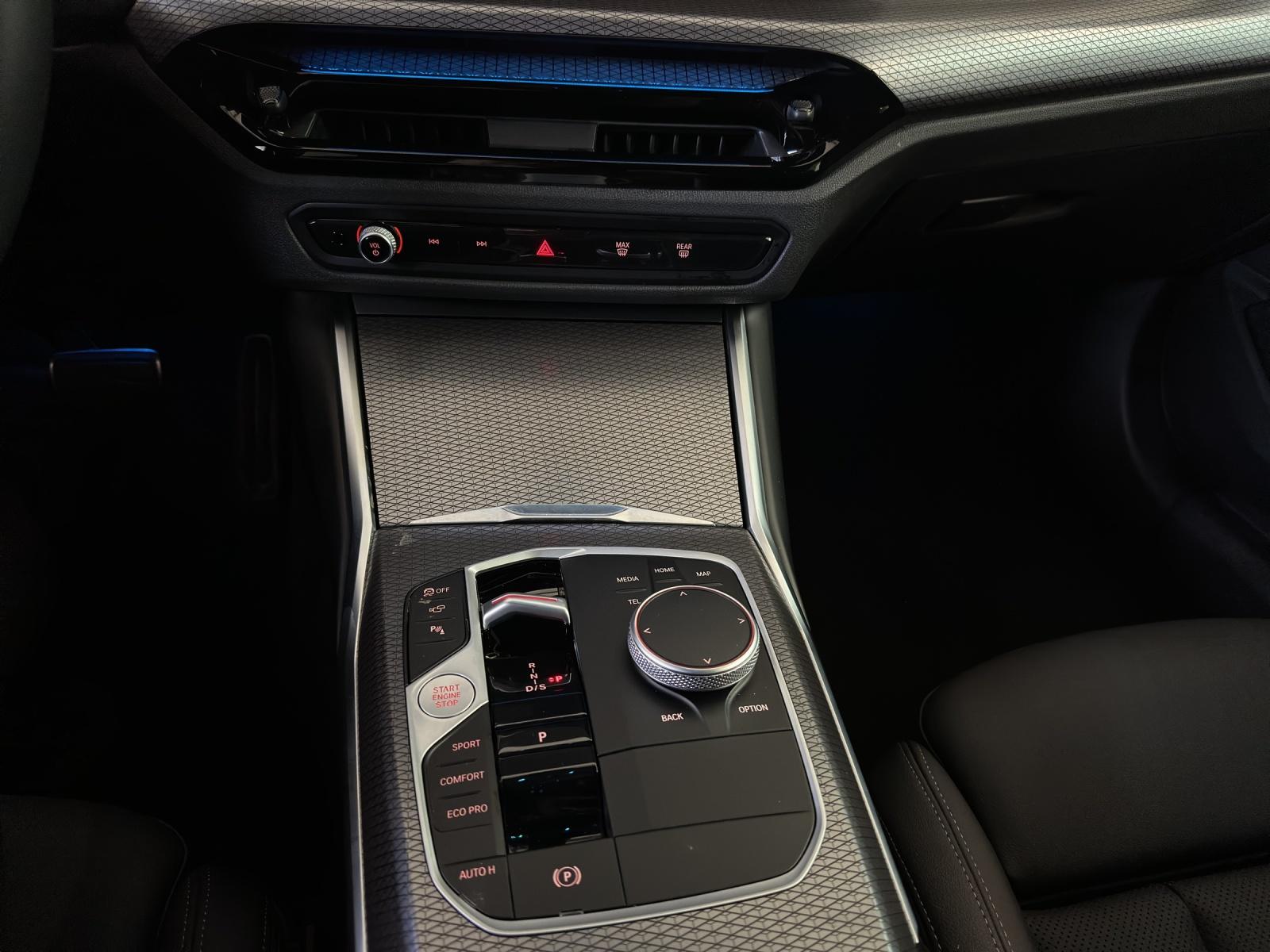 BMW 330d xDrive Touring M Sport-image-13